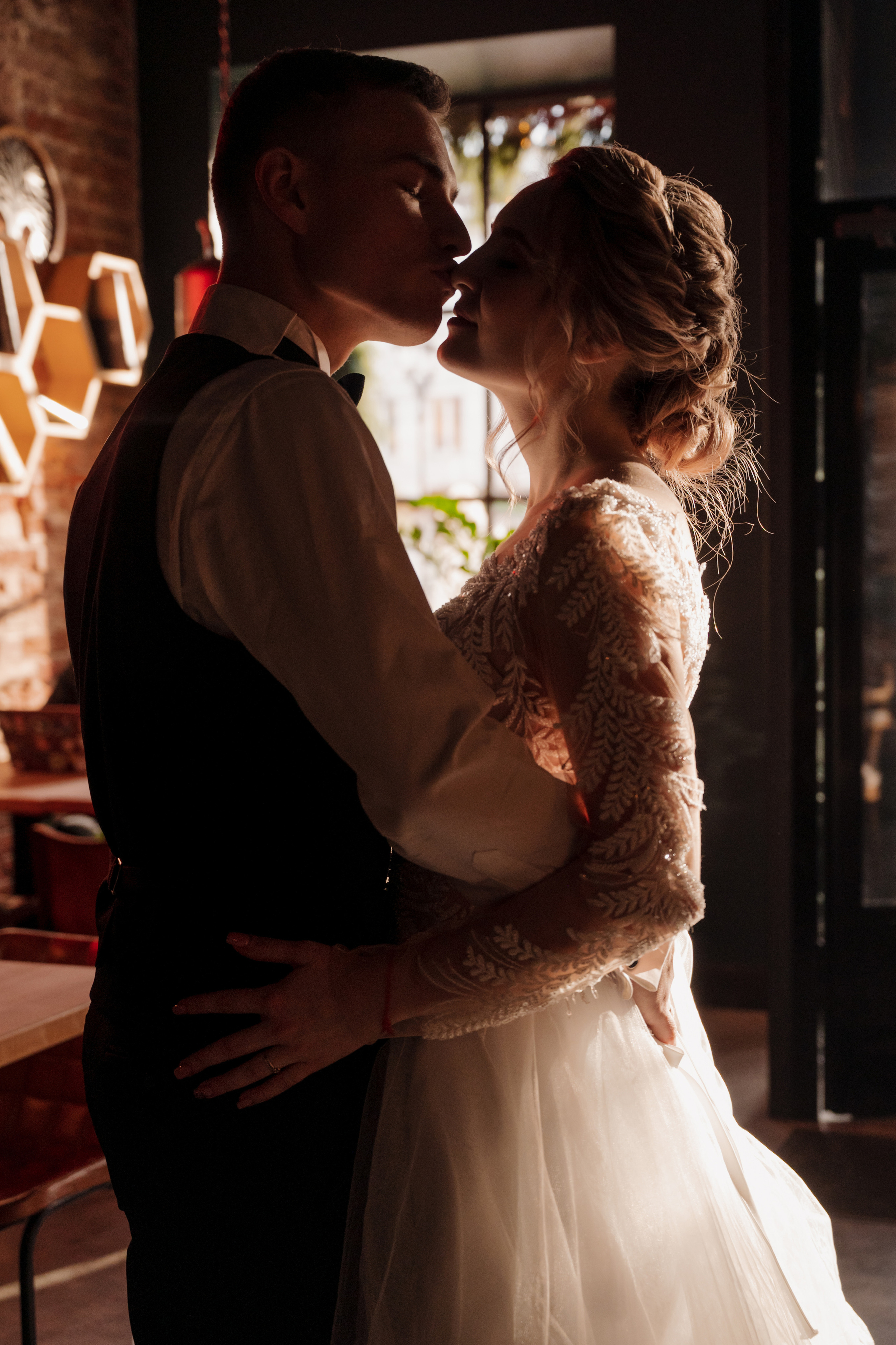 Anna & Fyodor. Mini wedding. Свадебный и семейный фотограф Вероника Холод