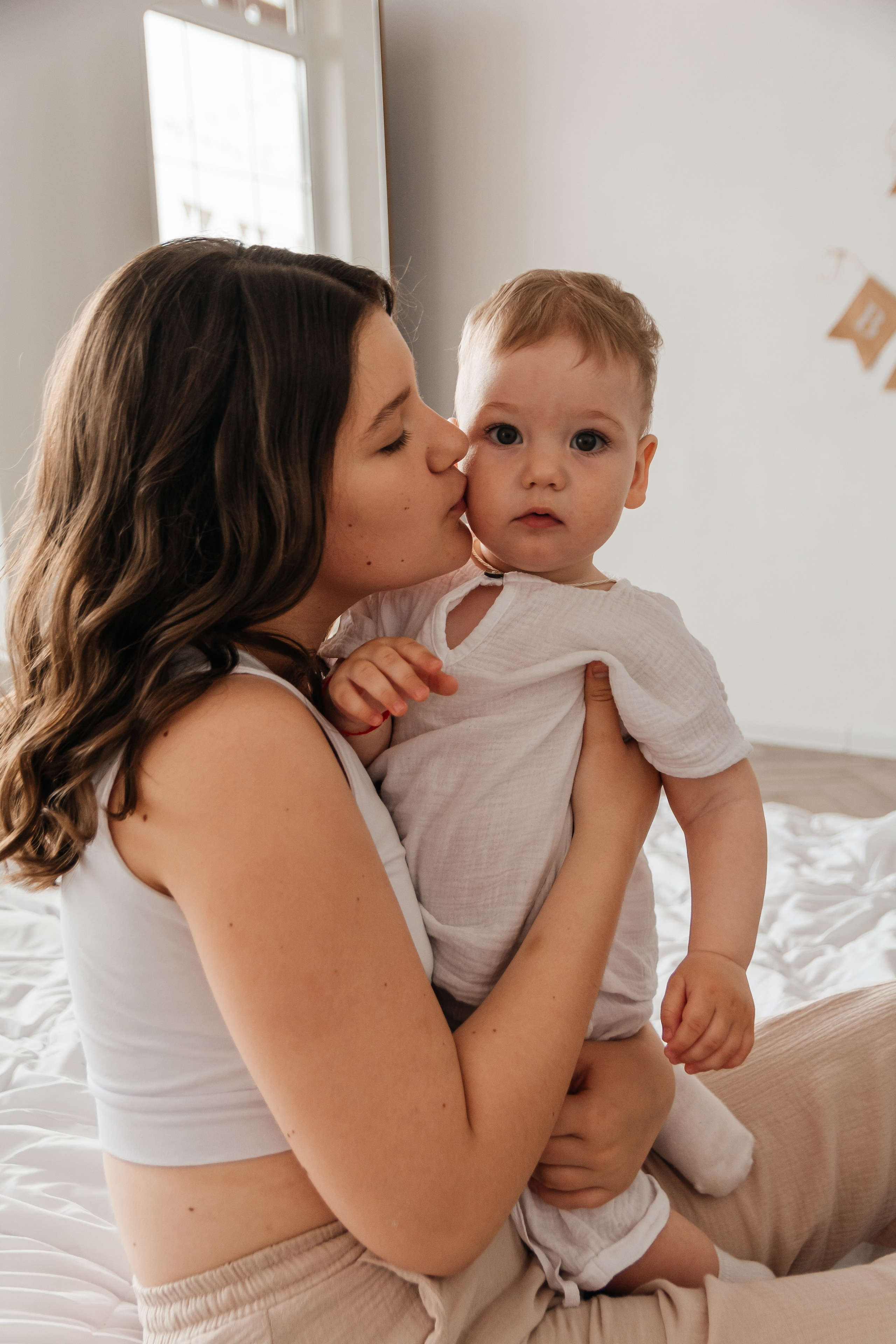 Фотосессия годика минимализм. Семейный и детский фотограф Кущ Наташа