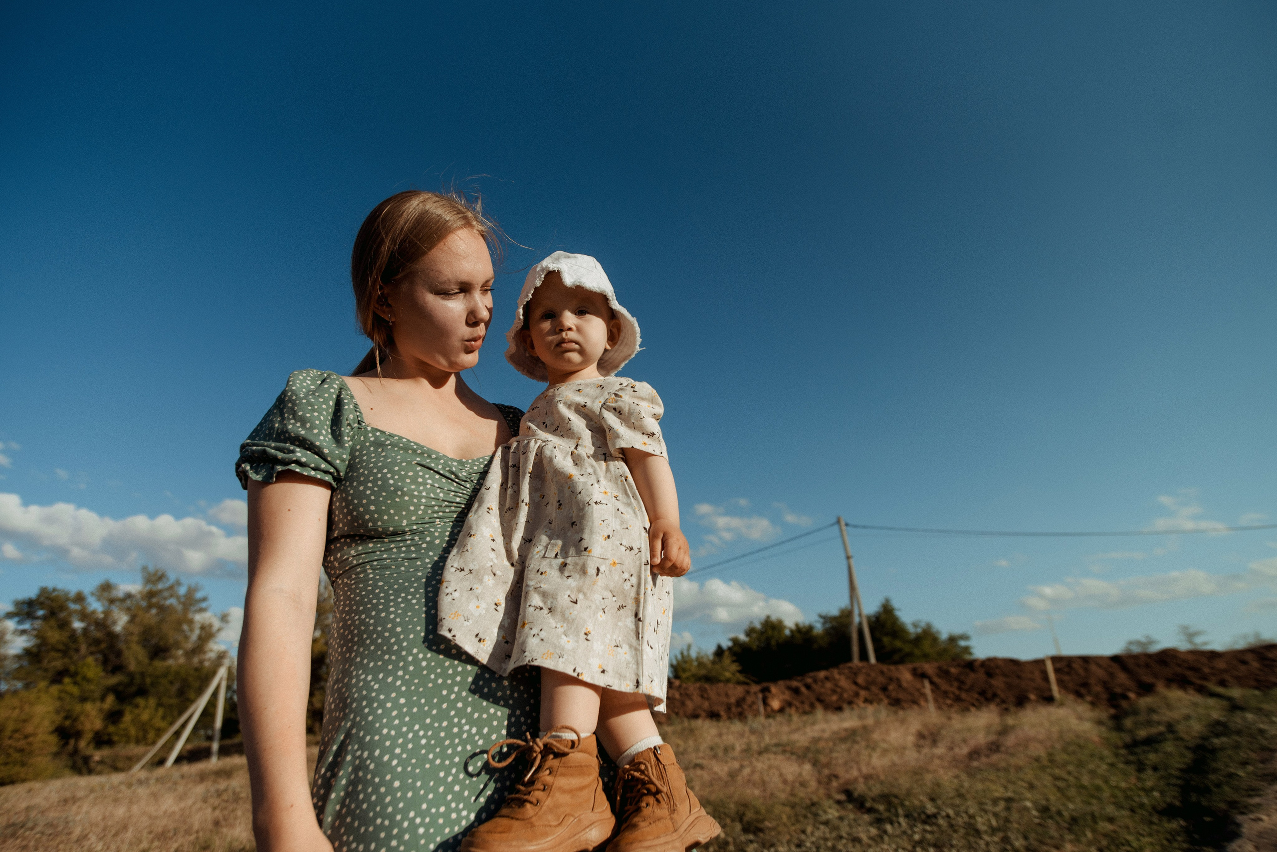 Трое в поле, не считая собаки. Семейный документальный фотограф в Волгограде Мариэта Додина