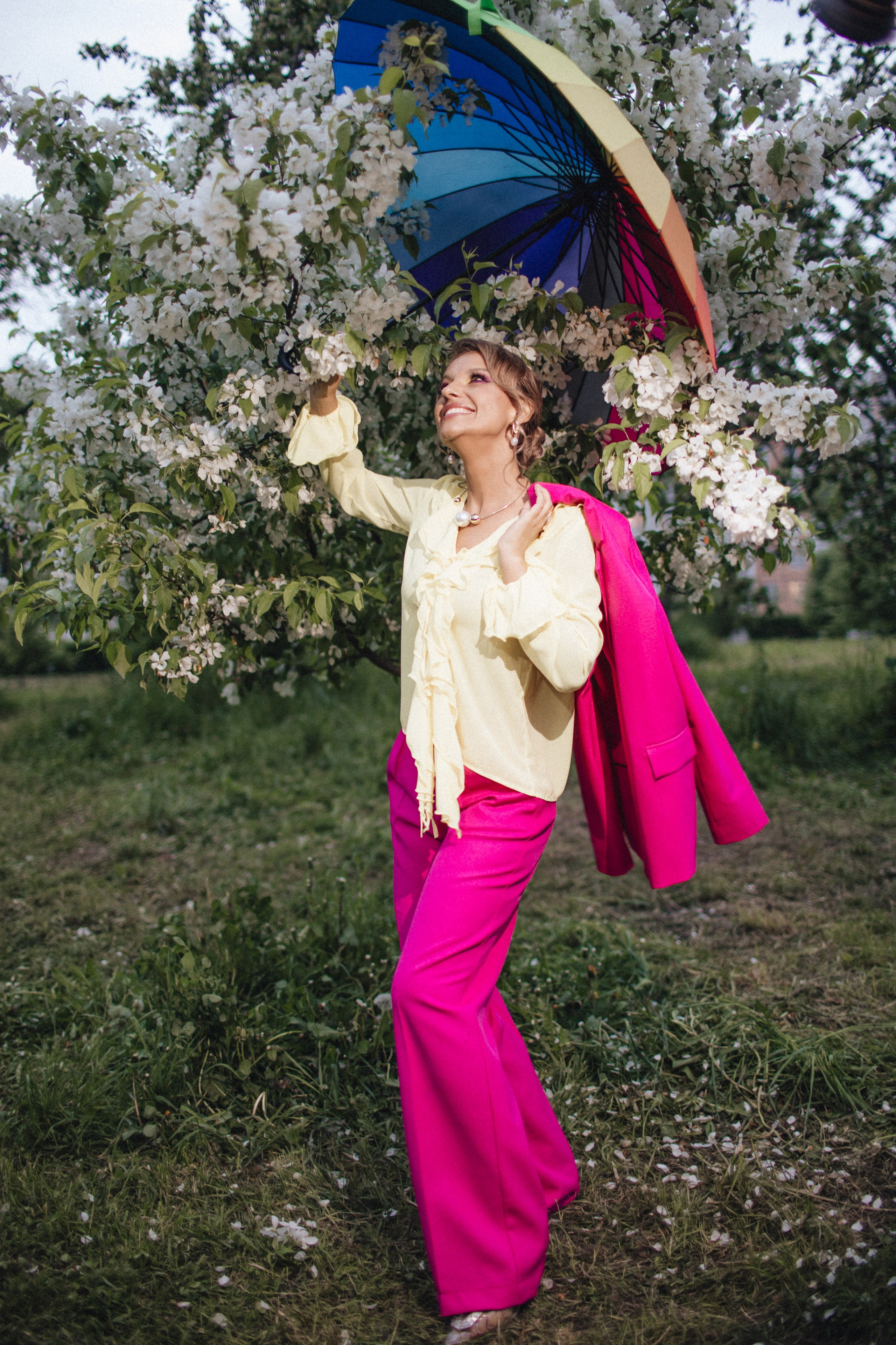 Фотосъемки в цветущих садах. Свадебный и семейный фотограф Спб Бошман Ирина