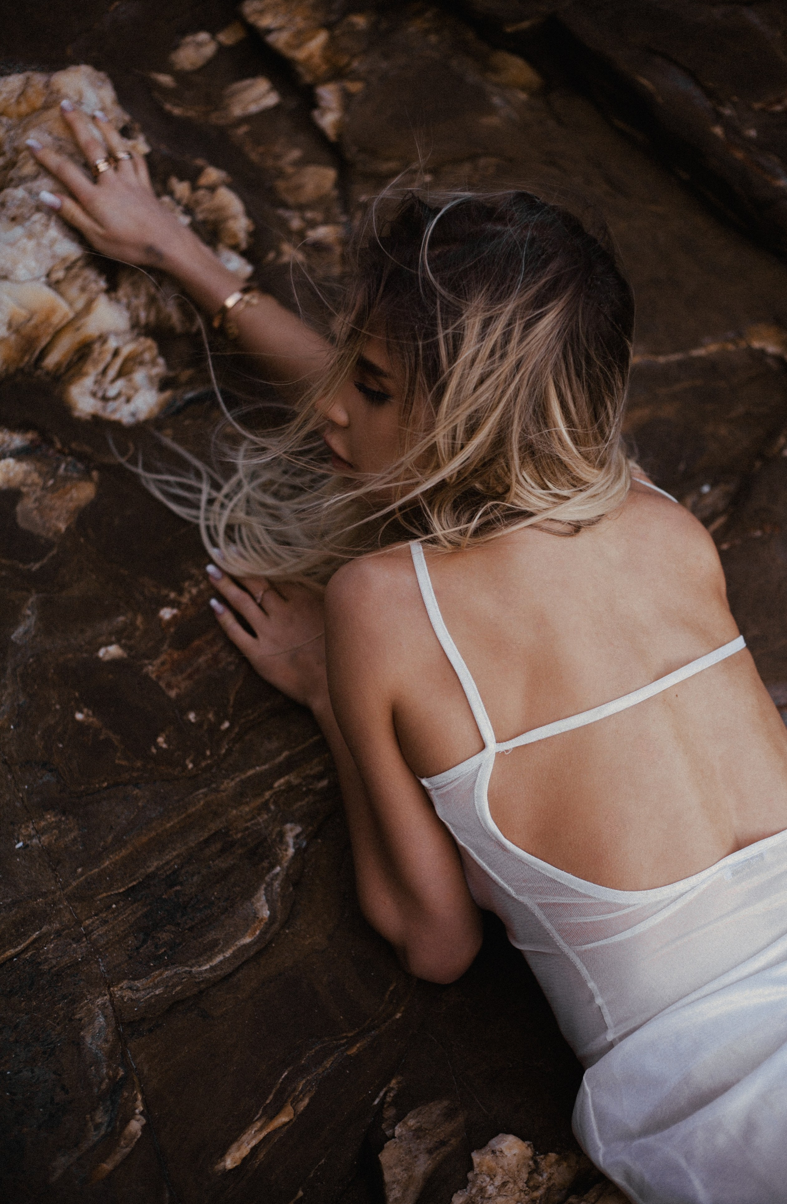 Alena & Black stones. ANNA KUDRINA PHOTOGRAPHY Russia