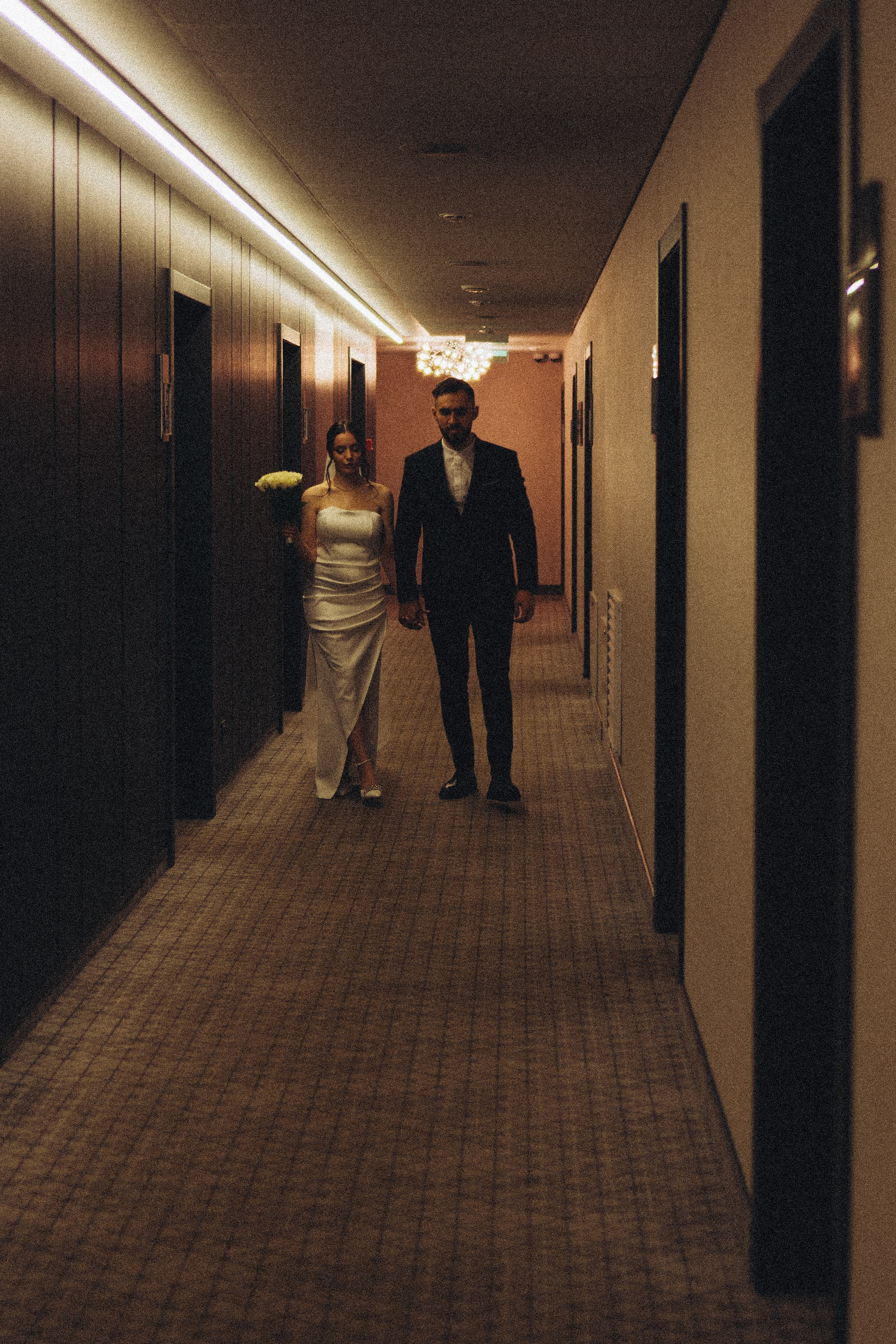 СВАДЕБНАЯ СЬЕМКА СБОРОВ ЖЕНИХА И НЕВЕСТЫ В ОТЕЛЕ И ТАКЖЕ ФОТОСЕССИИЯ В ОТЕЛЕЕ МЕГАПОЛИС БРЯНСК. Профессиональный фотограф, Санкт-Петербург — Виктория Богомолова