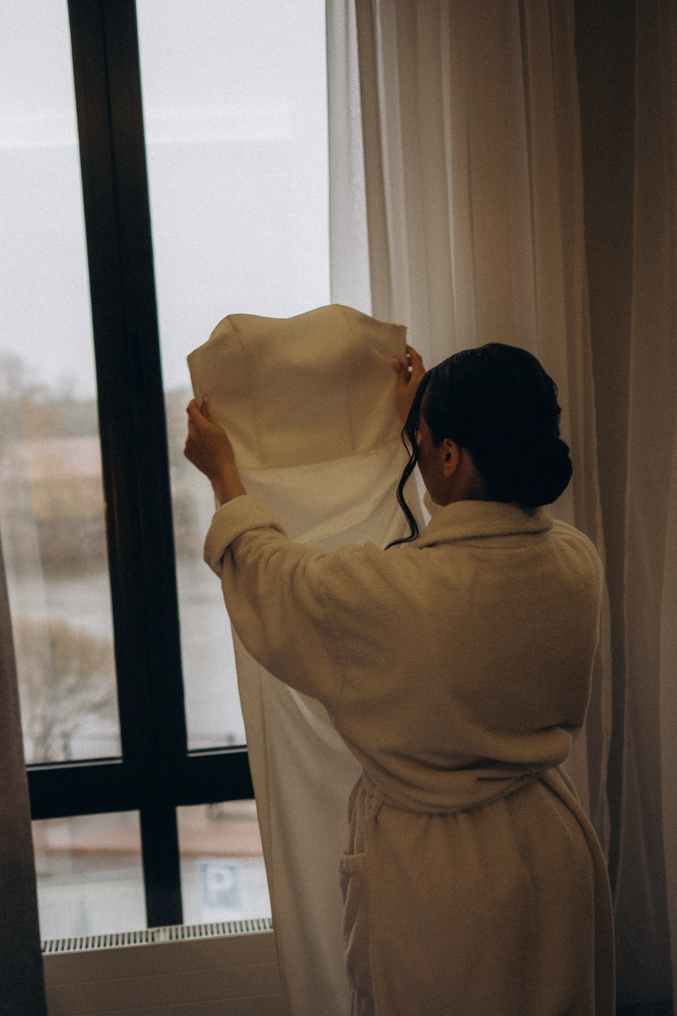 СВАДЕБНАЯ СЬЕМКА СБОРОВ ЖЕНИХА И НЕВЕСТЫ В ОТЕЛЕ И ТАКЖЕ ФОТОСЕССИИЯ В ОТЕЛЕЕ МЕГАПОЛИС БРЯНСК. Профессиональный фотограф, Санкт-Петербург — Виктория Богомолова