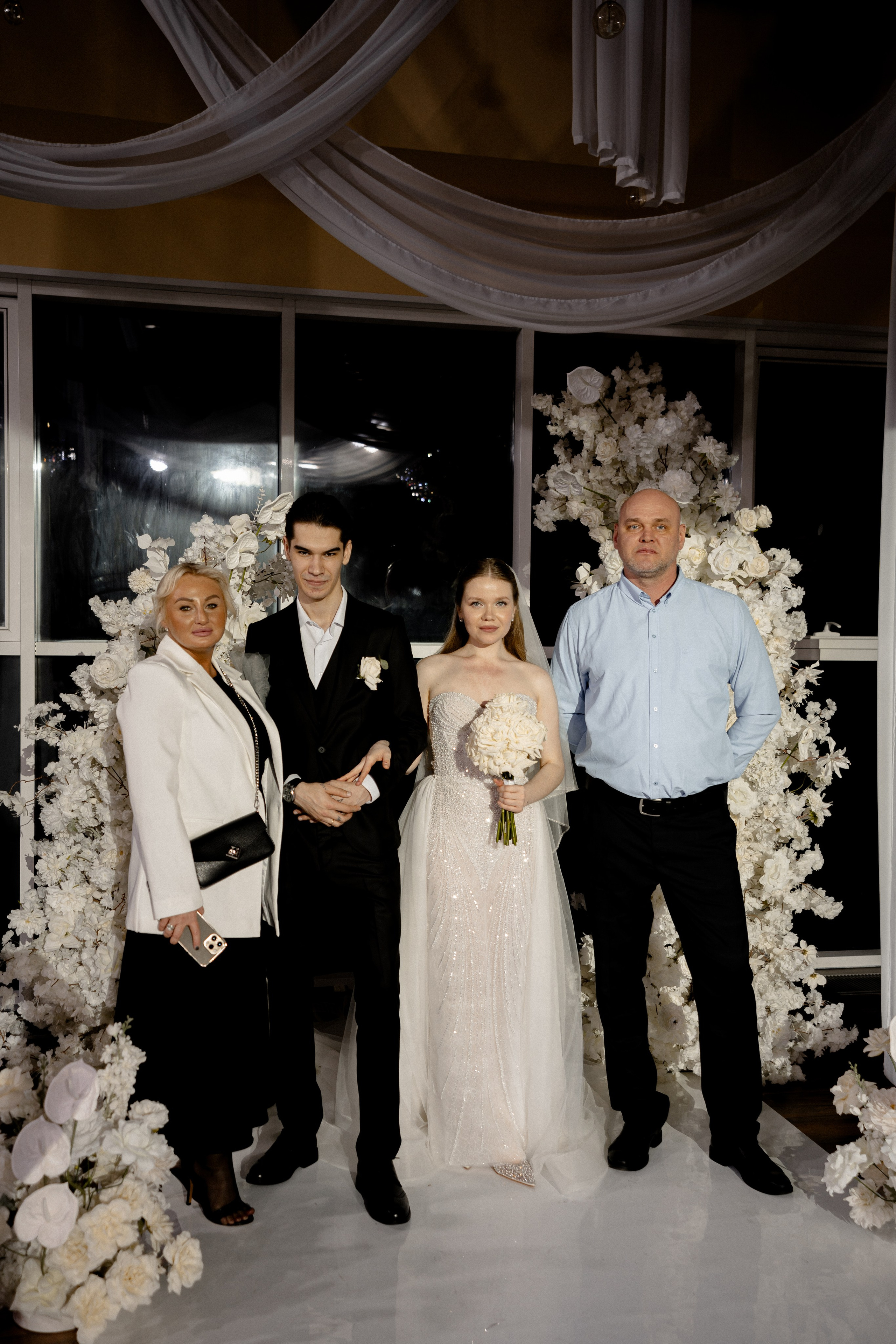 СВАДЕБНАЯ СЬЕМКА СБОРОВ В ОТЕЛЕ И ВЫЕЗД НА ЦЕРЕМОНИЮ (СНЯТО В СИБИРЕ В НИЖНЕВАРТОВСКЕ). Профессиональный фотограф, Санкт-Петербург — Виктория Богомолова