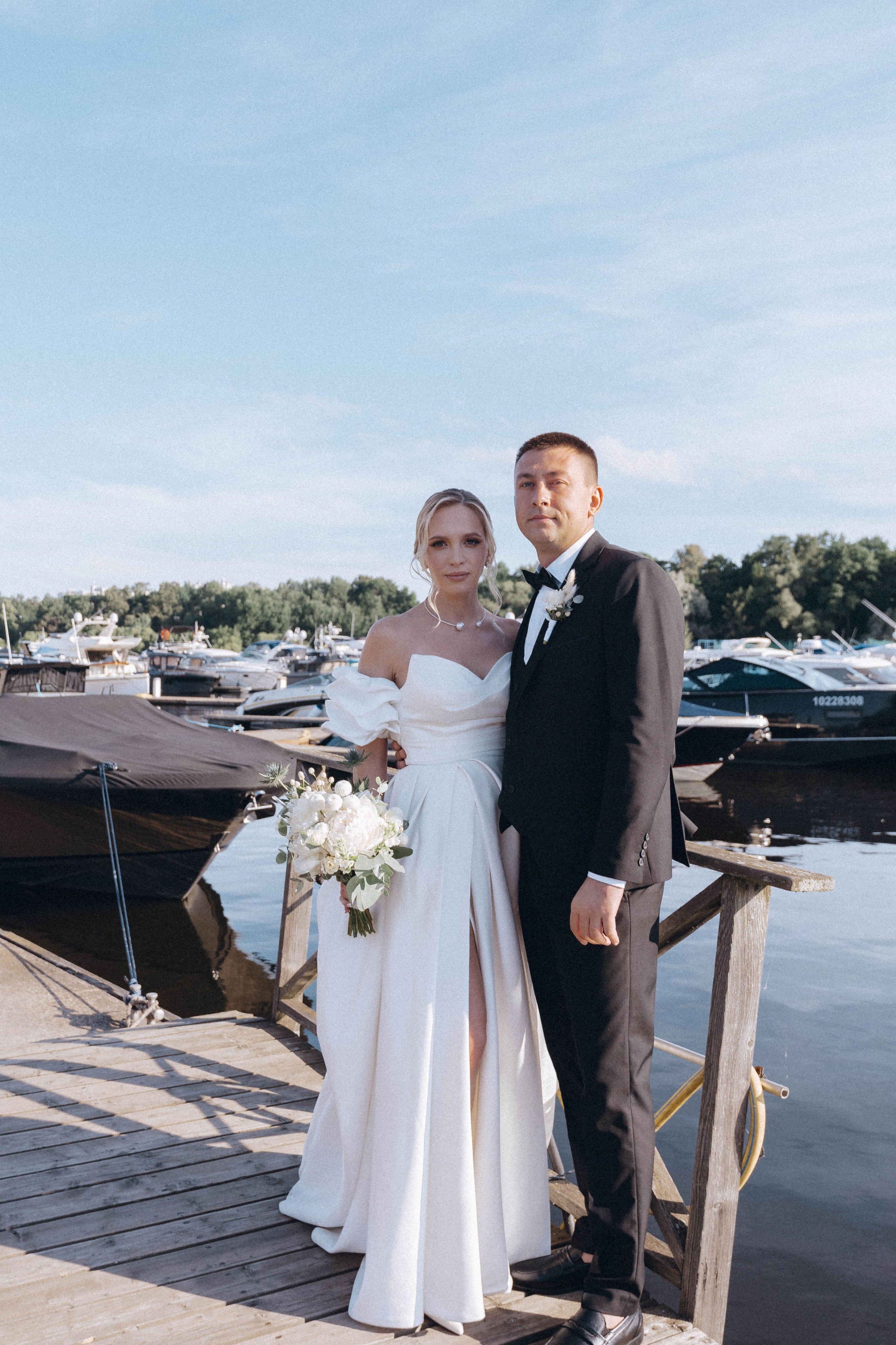 СВАДЕНБНАЯ СЬЕМКА НА КАТЕРЕ ПО КАНАЛАМ САНКТ-ПЕТЕРБУРГА И В АКВАТОРИИ НЕВЫ. Профессиональный фотограф, Санкт-Петербург — Виктория Богомолова