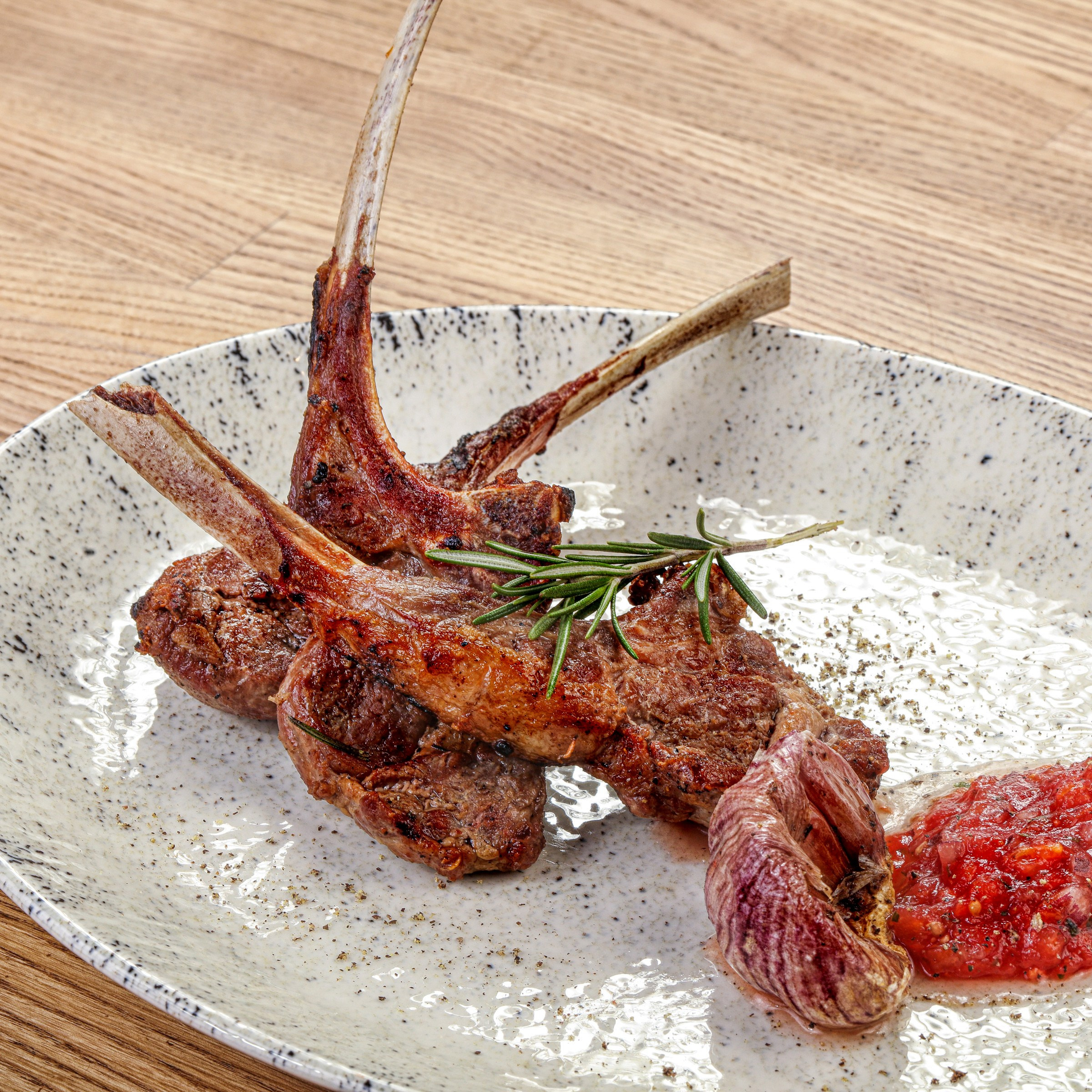 Фотосъемка блюд европейской кухни. Заказ по тел.: +7 (906) 006-90-22. Фуд-фотограф Андрей Старостин — съемка еды в Москве. 9000 руб. в час