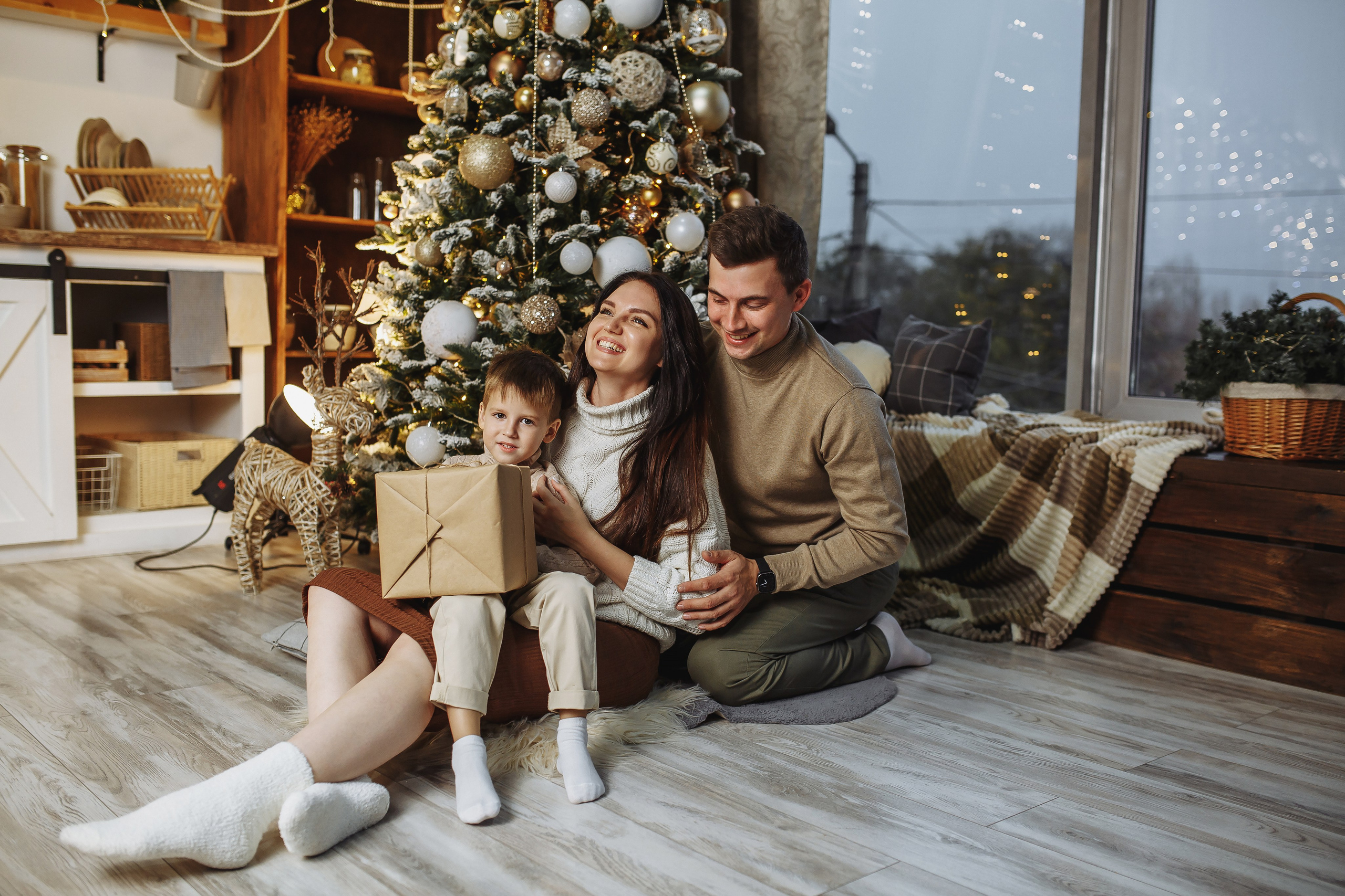 Новогодняя истории Ника, Женя и Артем. Семейный и свадебный фотограф в Саратове Катерина Оленская