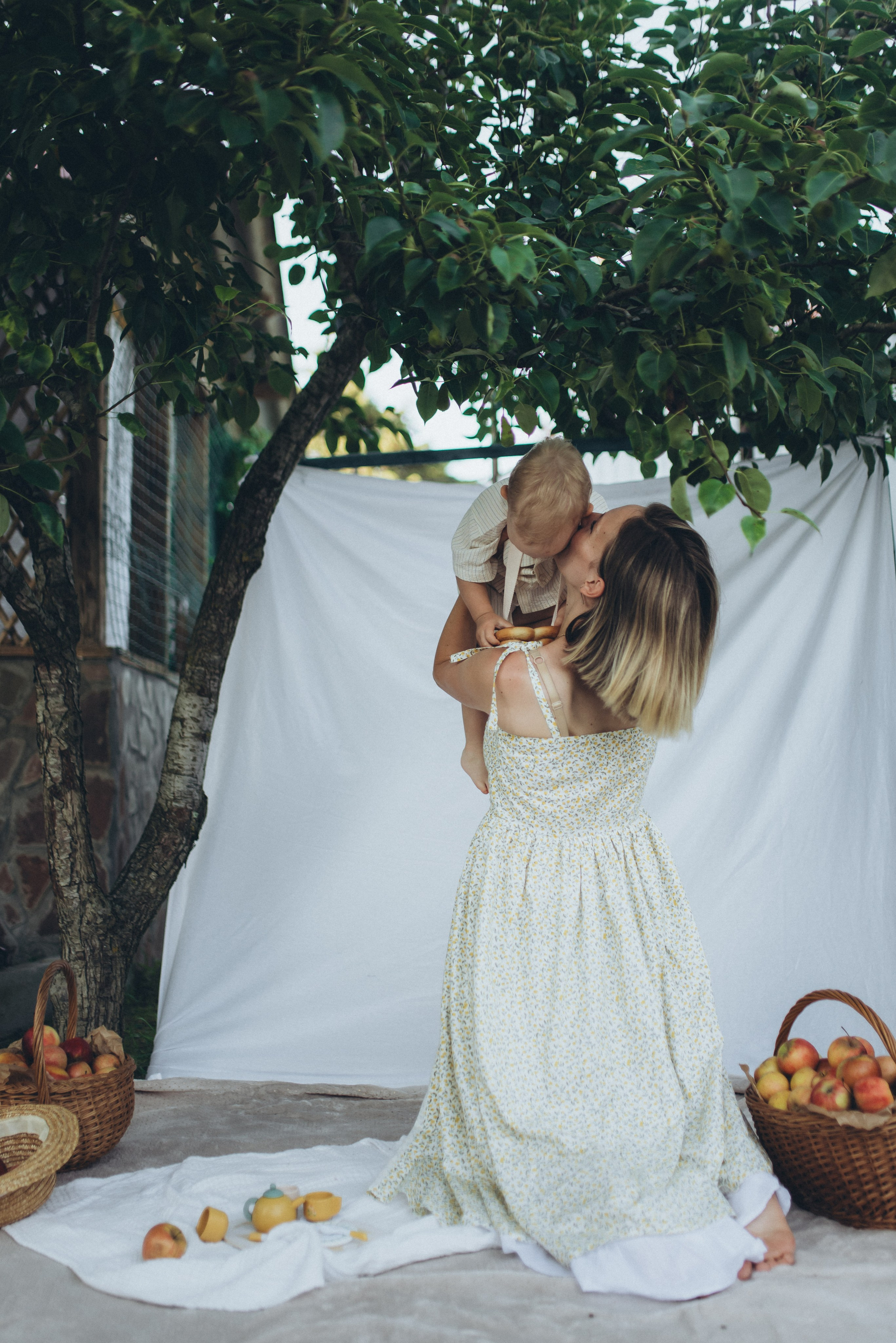 Домашняя семейная фотосессия пикник в Сочи. Фотограф в Сочи — Маргарита Поганова