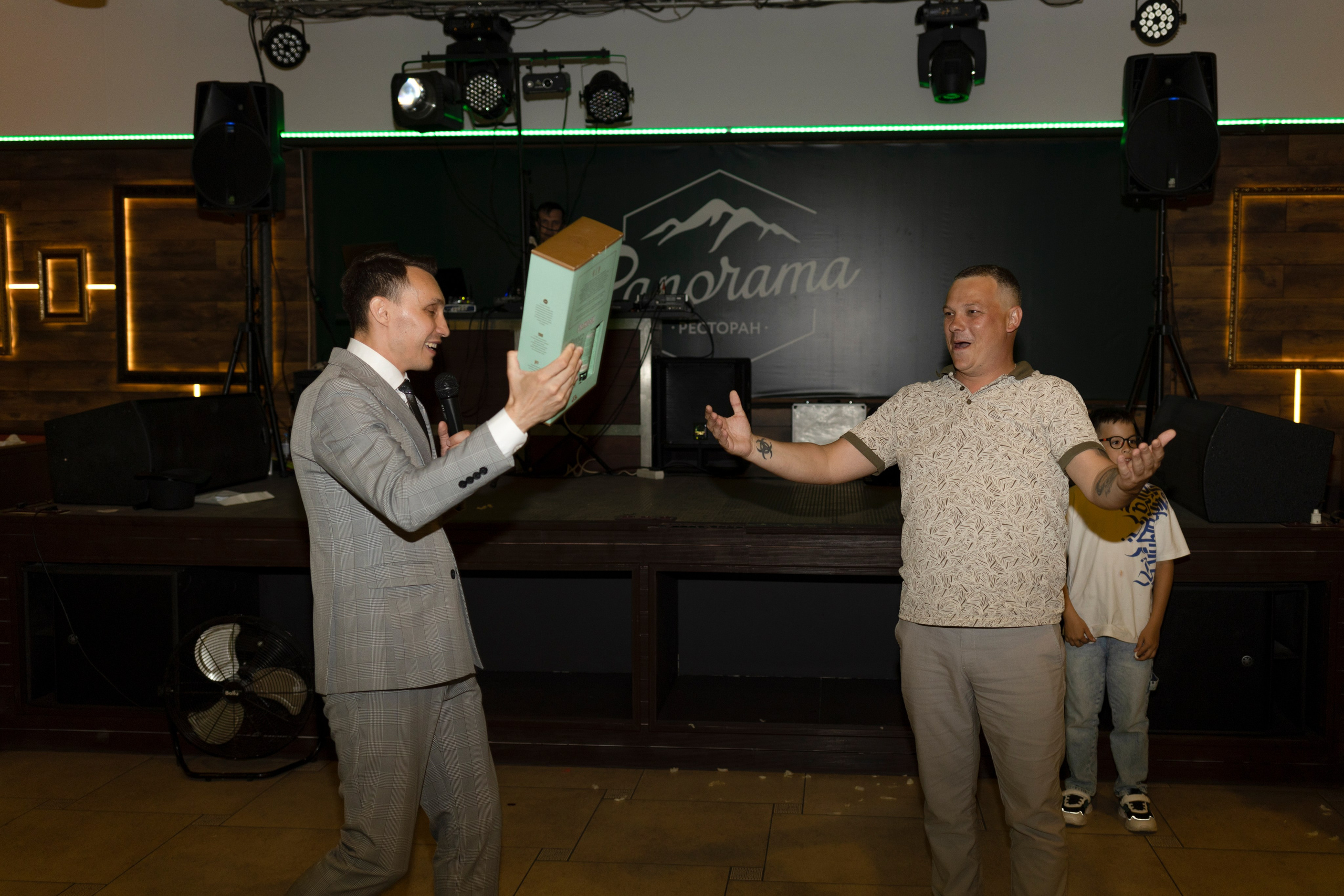 Репортаж свадебного вечера. Свадебный фотограф Александра Попова