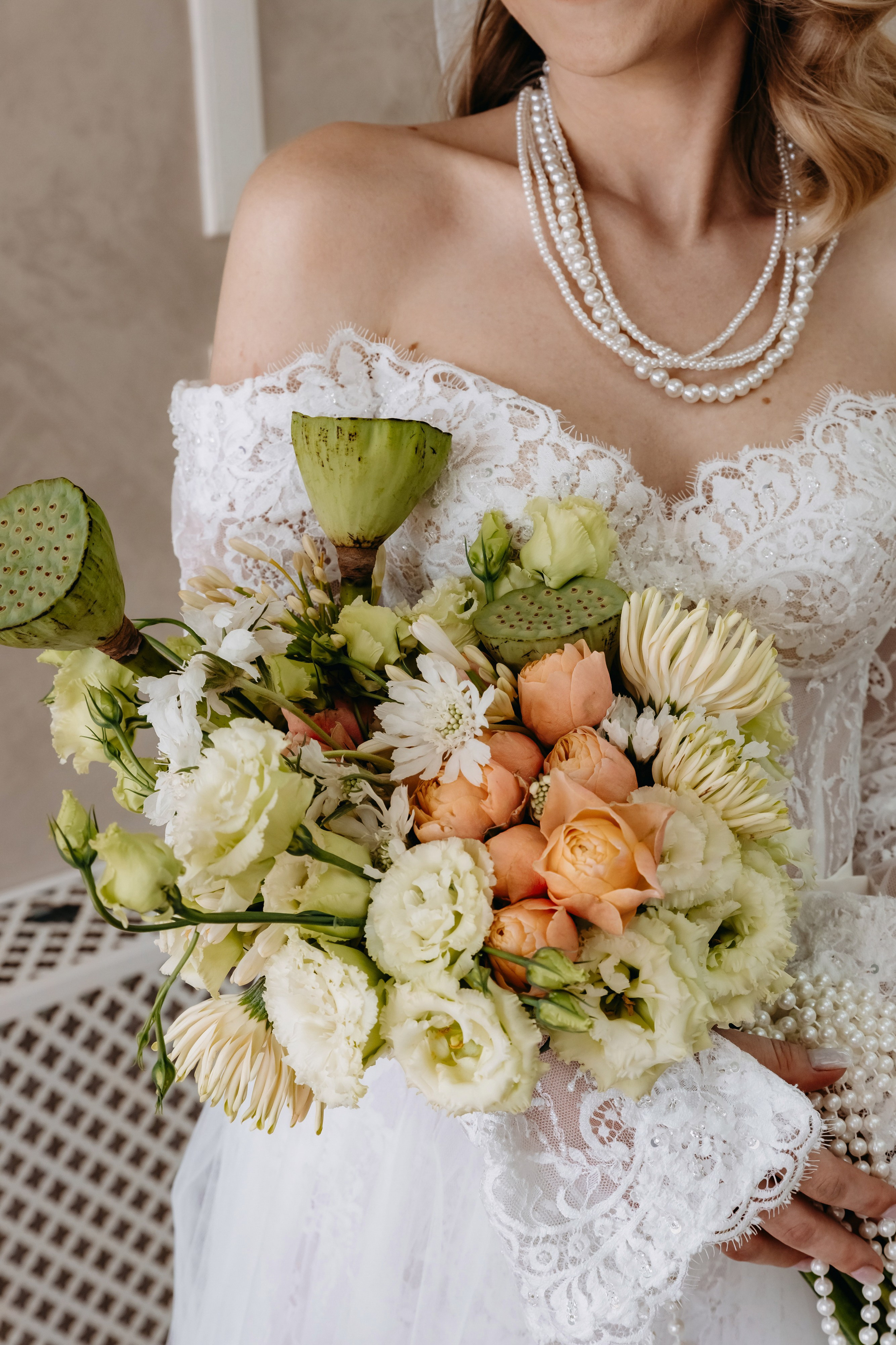 Свадебный букет из полевых цветов