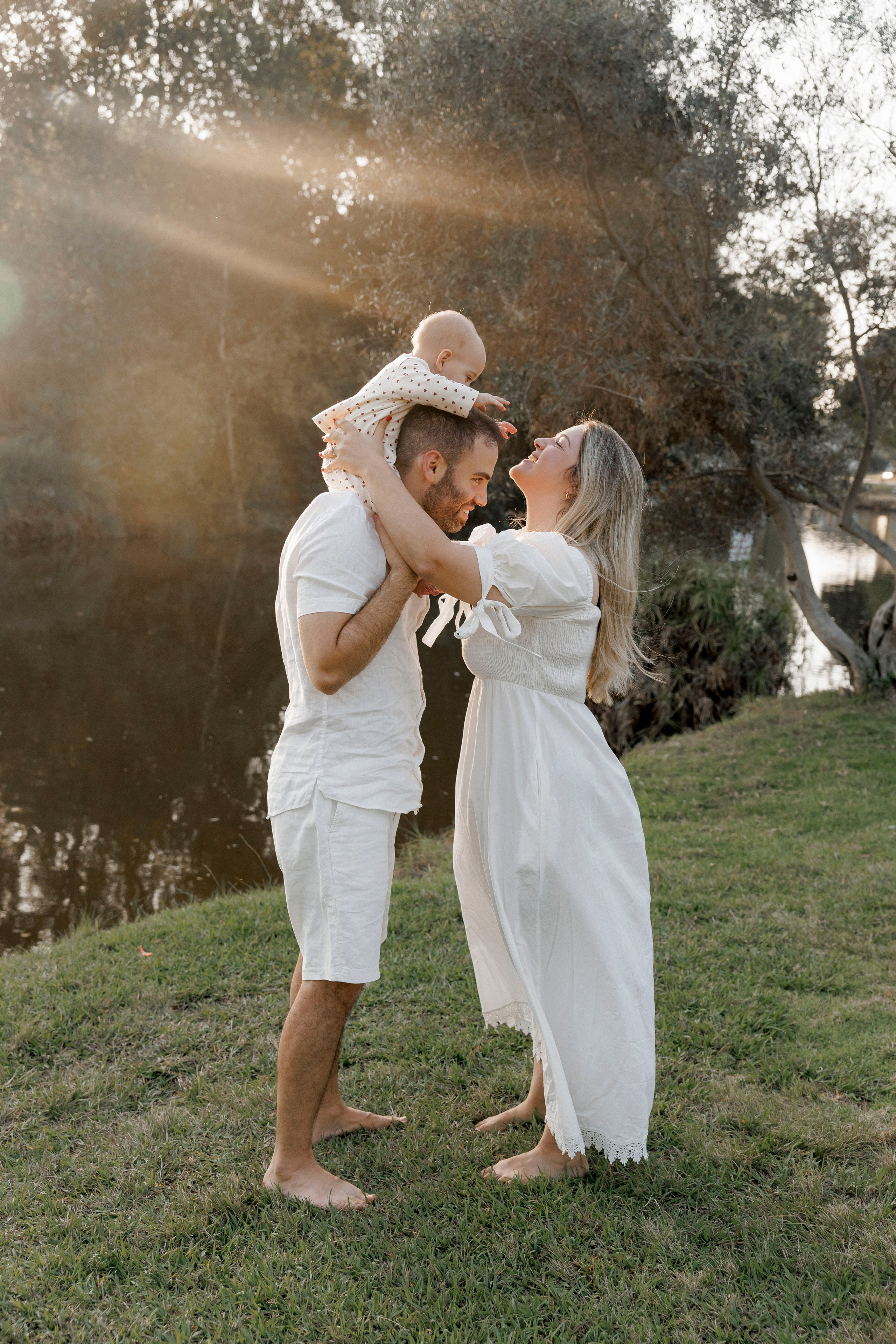 First year photoshoot inside the park (sunset). Wedding and family photographer