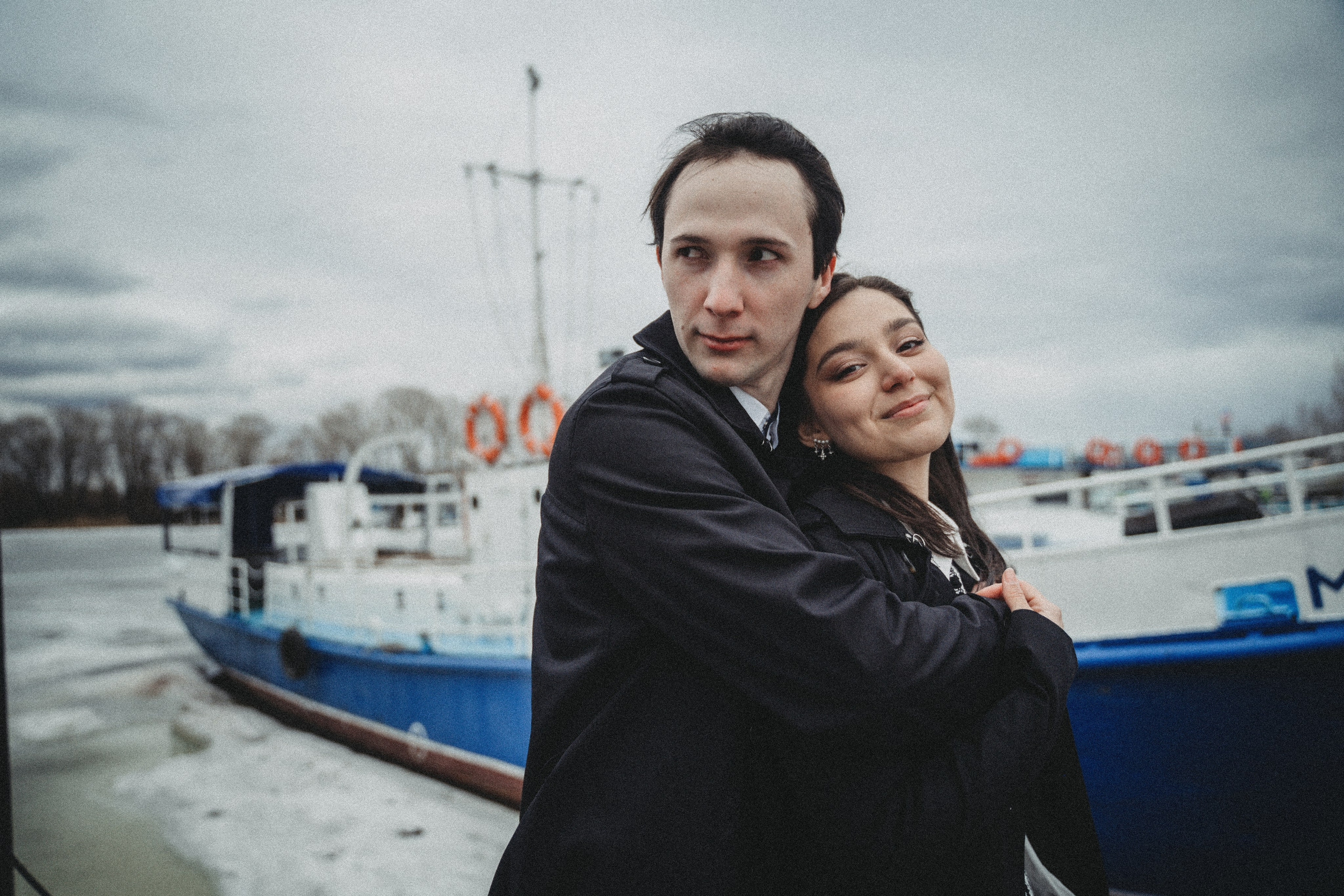 Азат и Маня. Главная