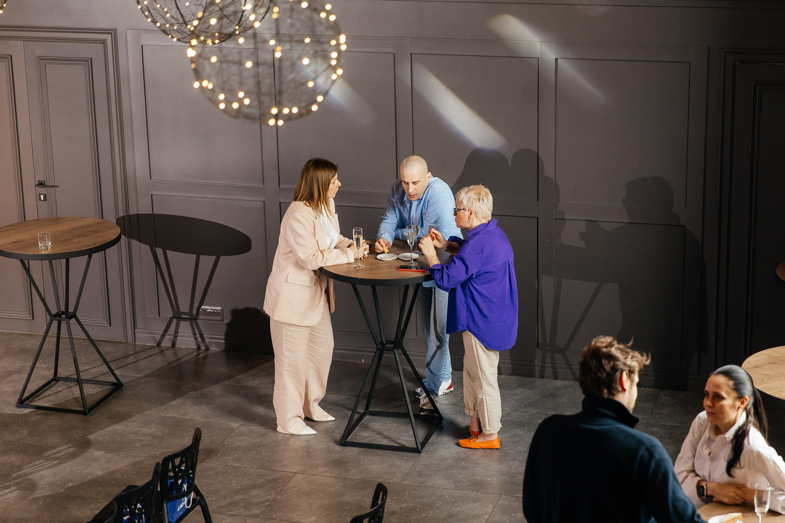 Презентация новинок систем света Maytoni в One way loft. Фотограф в Красноярске Надежда Воскресенская