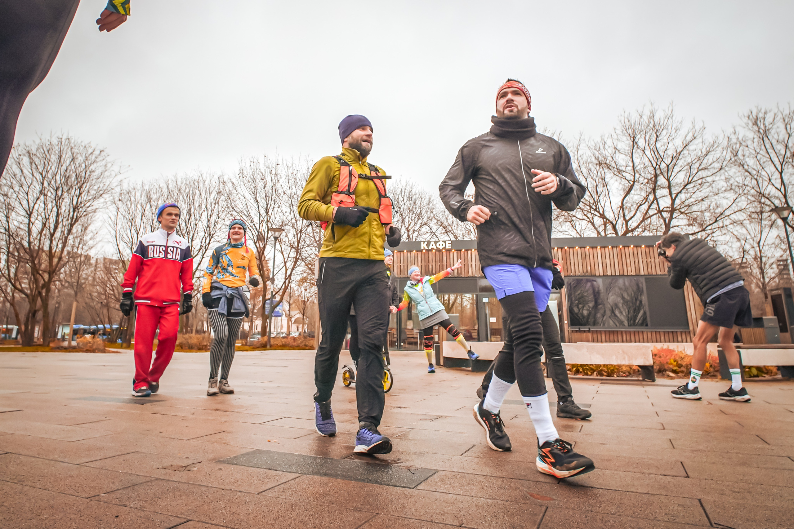 #марафонудома #яuzarun 2024 2-я петля, группа 6:30. Роман Капилюшов. Бег. Фото. Видео. г. Люберцы