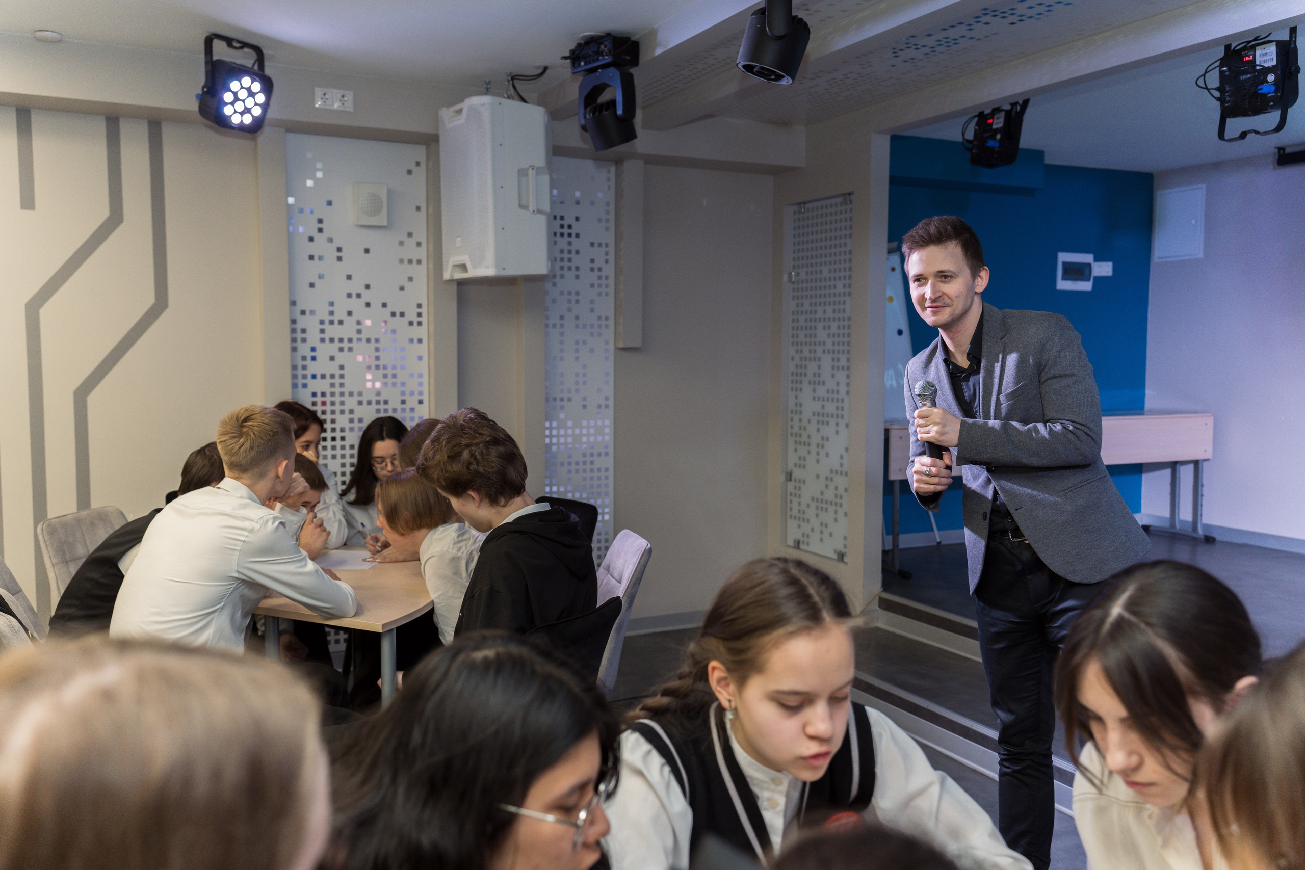 Квиз. Репортажная съёмка в Санкт-Петербурге, Константин Петров