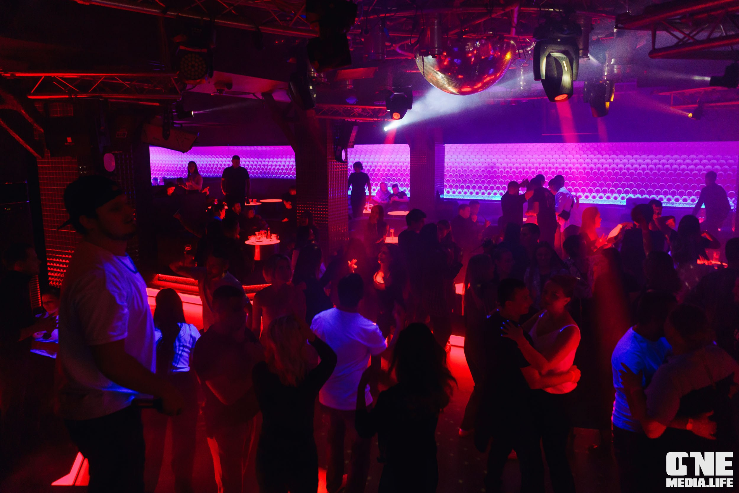 Фоторепортаж из РК Планета. One Media Life: фоторепортажи, фотоотчеты с мероприятий и заведений