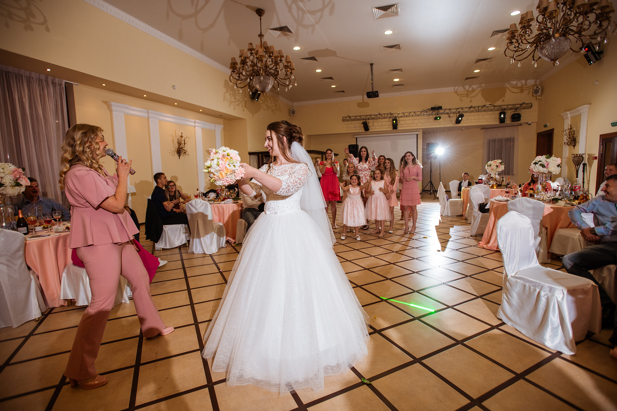 Фотограф на свадьбу. Фотограф Алла Елисеева