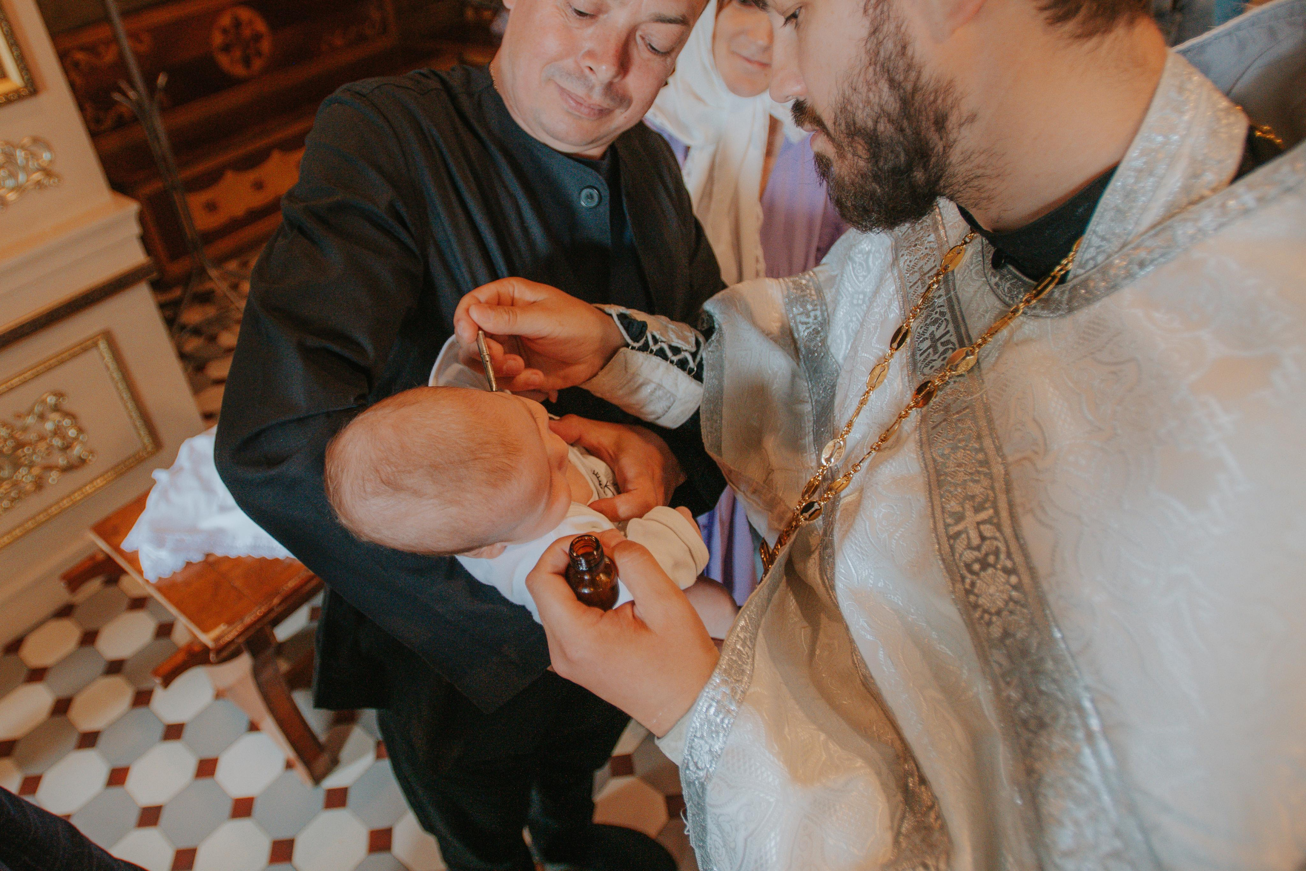 Крещение Романа. Фотограф Алла Елисеева