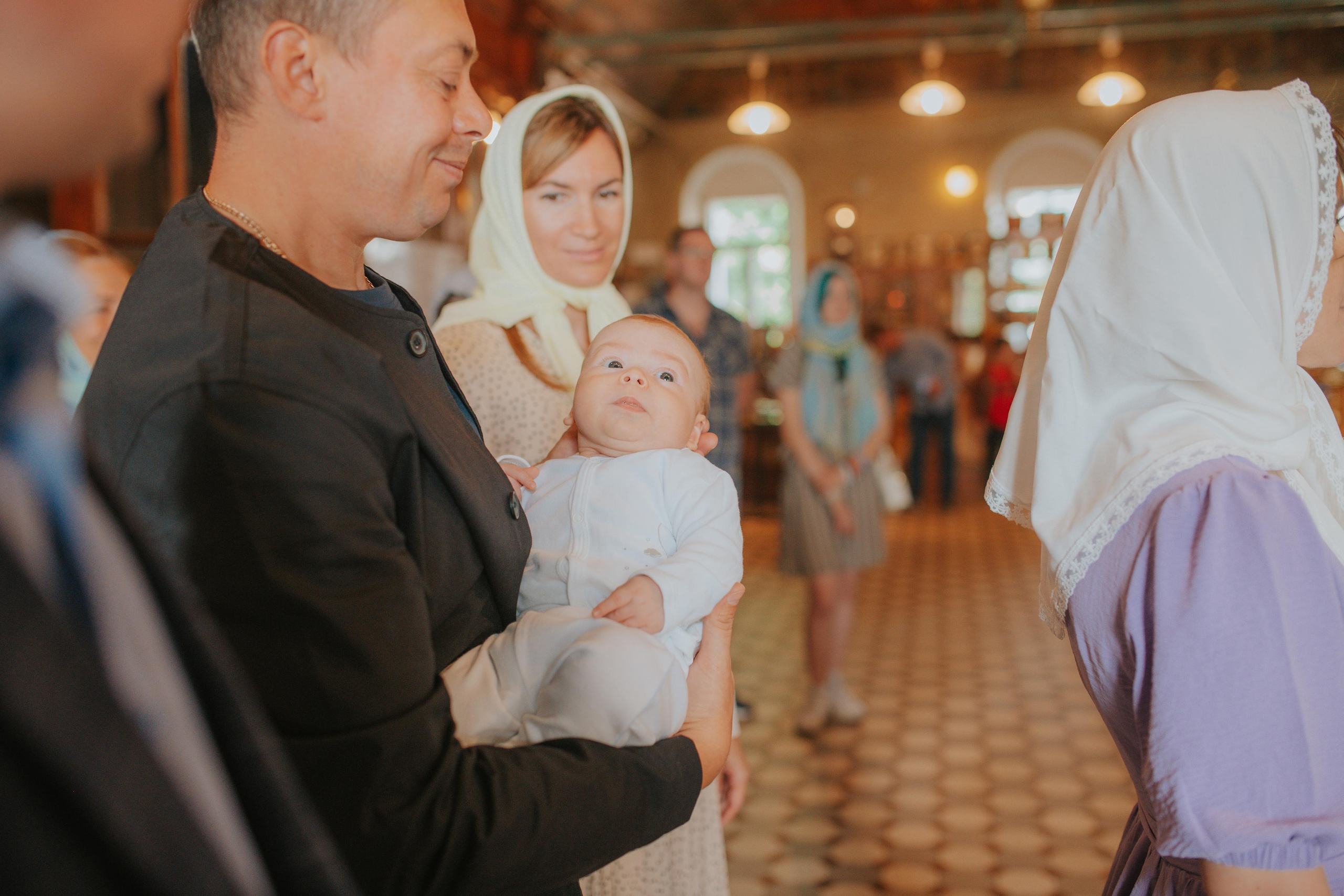 Крещение Романа. Фотограф Алла Елисеева