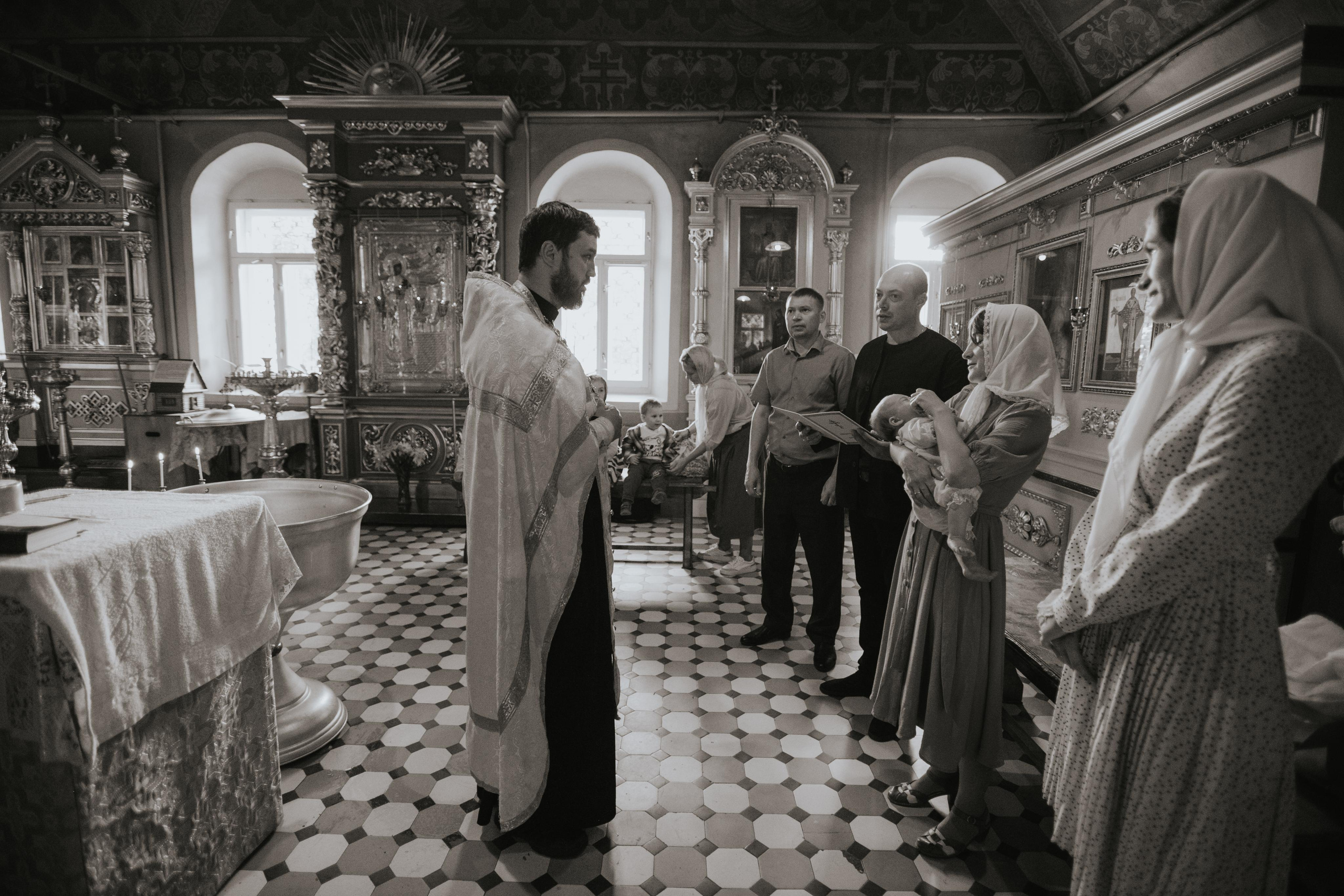 Крещение Романа. Фотограф Алла Елисеева