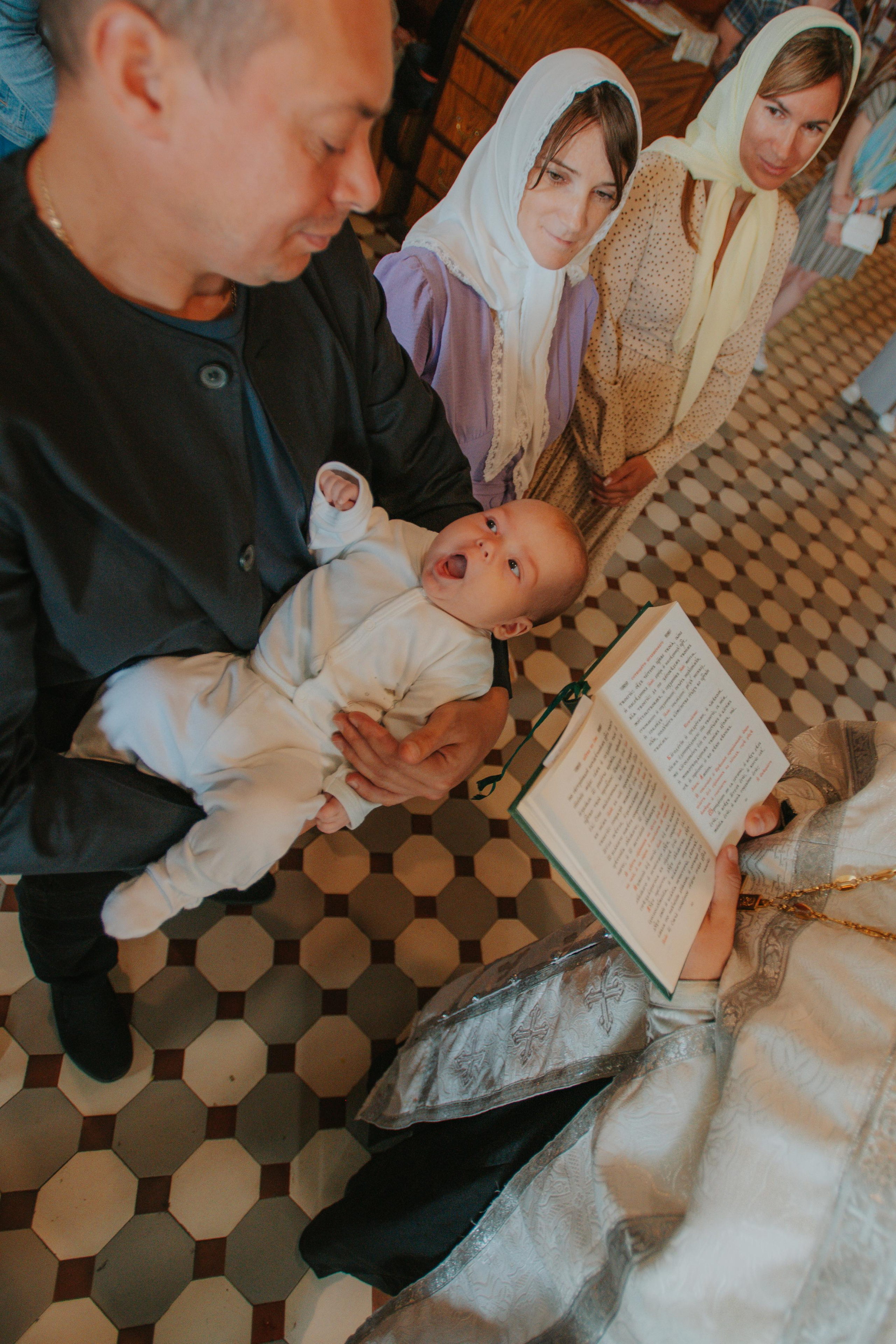 Крещение Романа. Фотограф Алла Елисеева