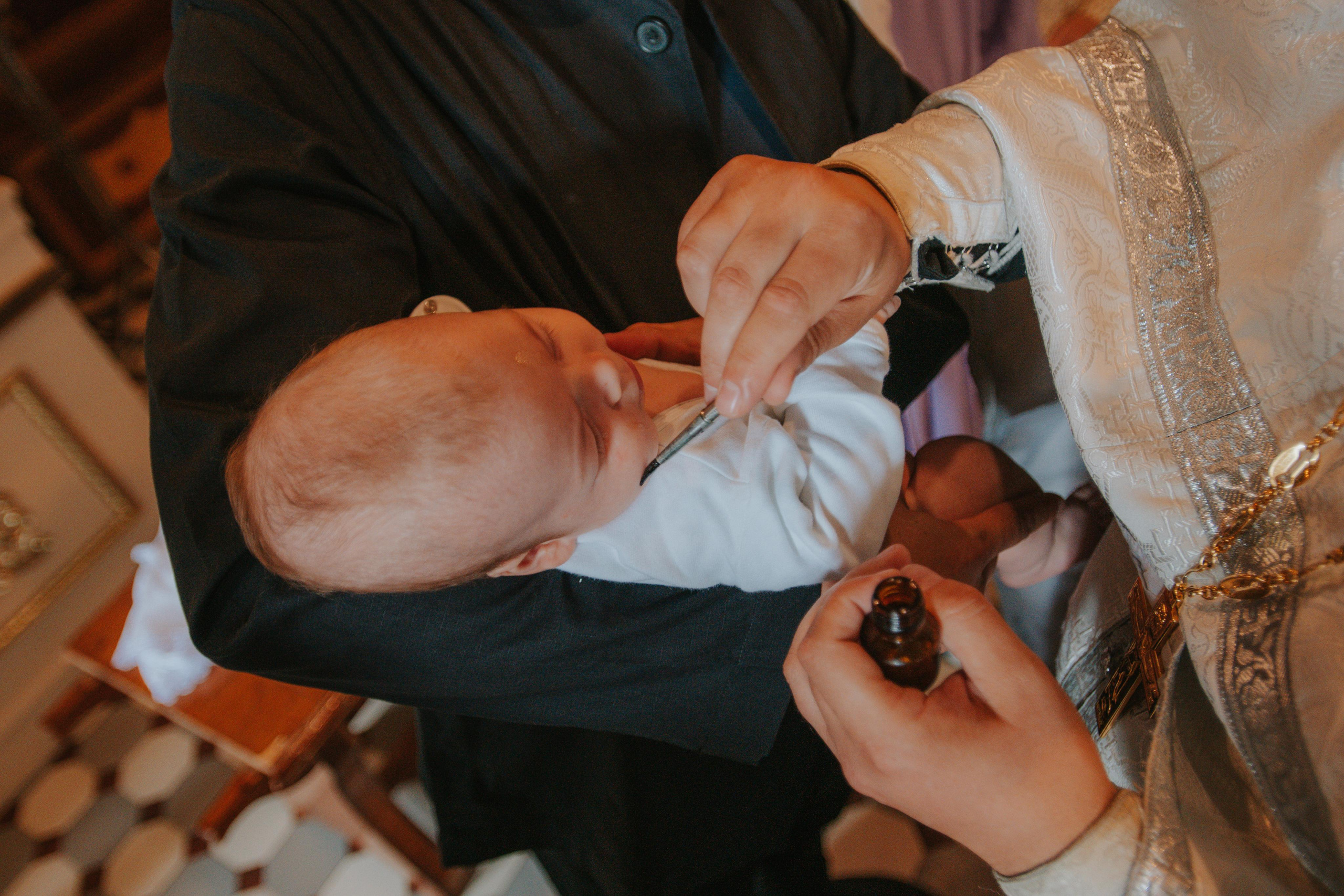 Крещение Романа. Фотограф Алла Елисеева