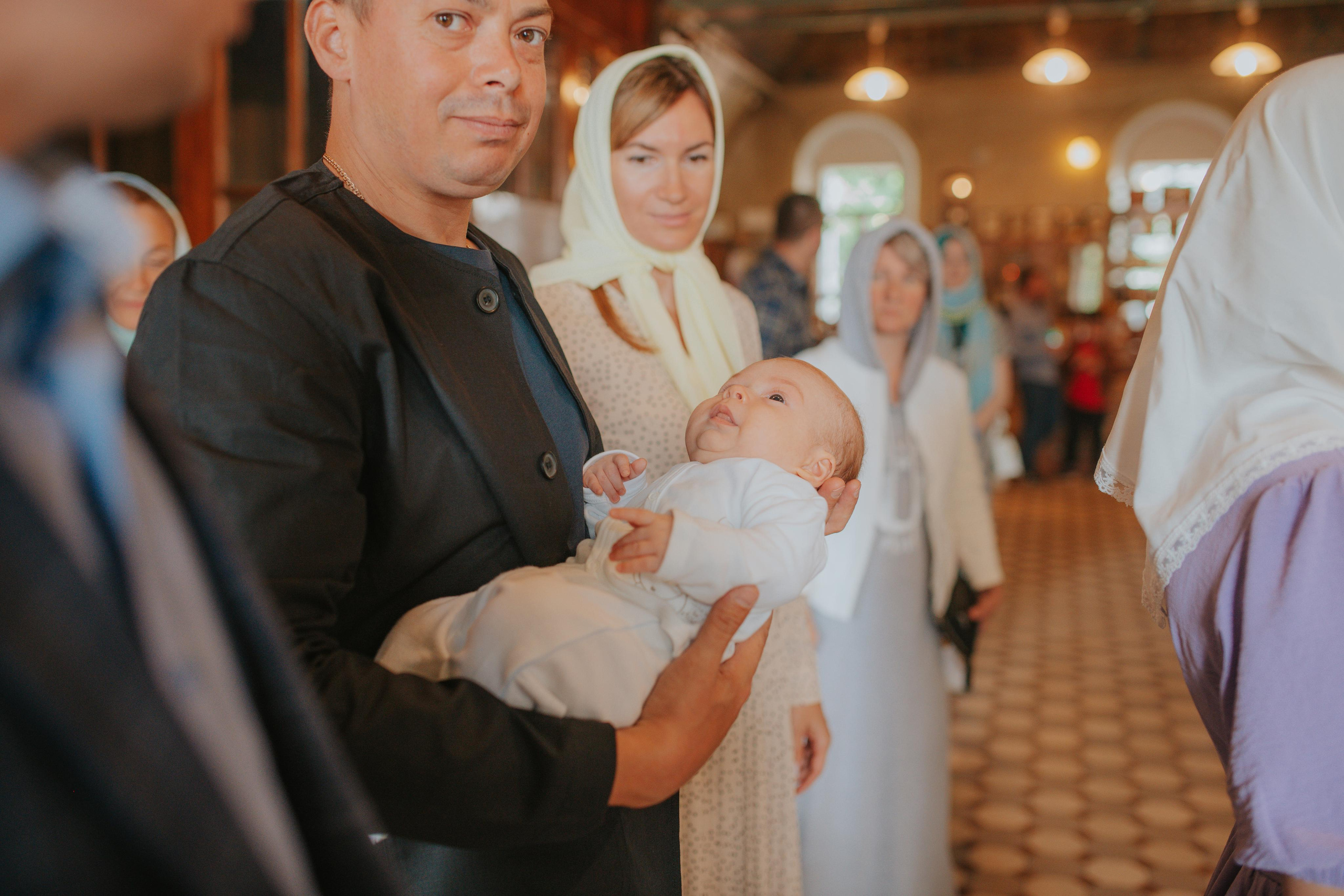 Крещение Романа. Фотограф Алла Елисеева