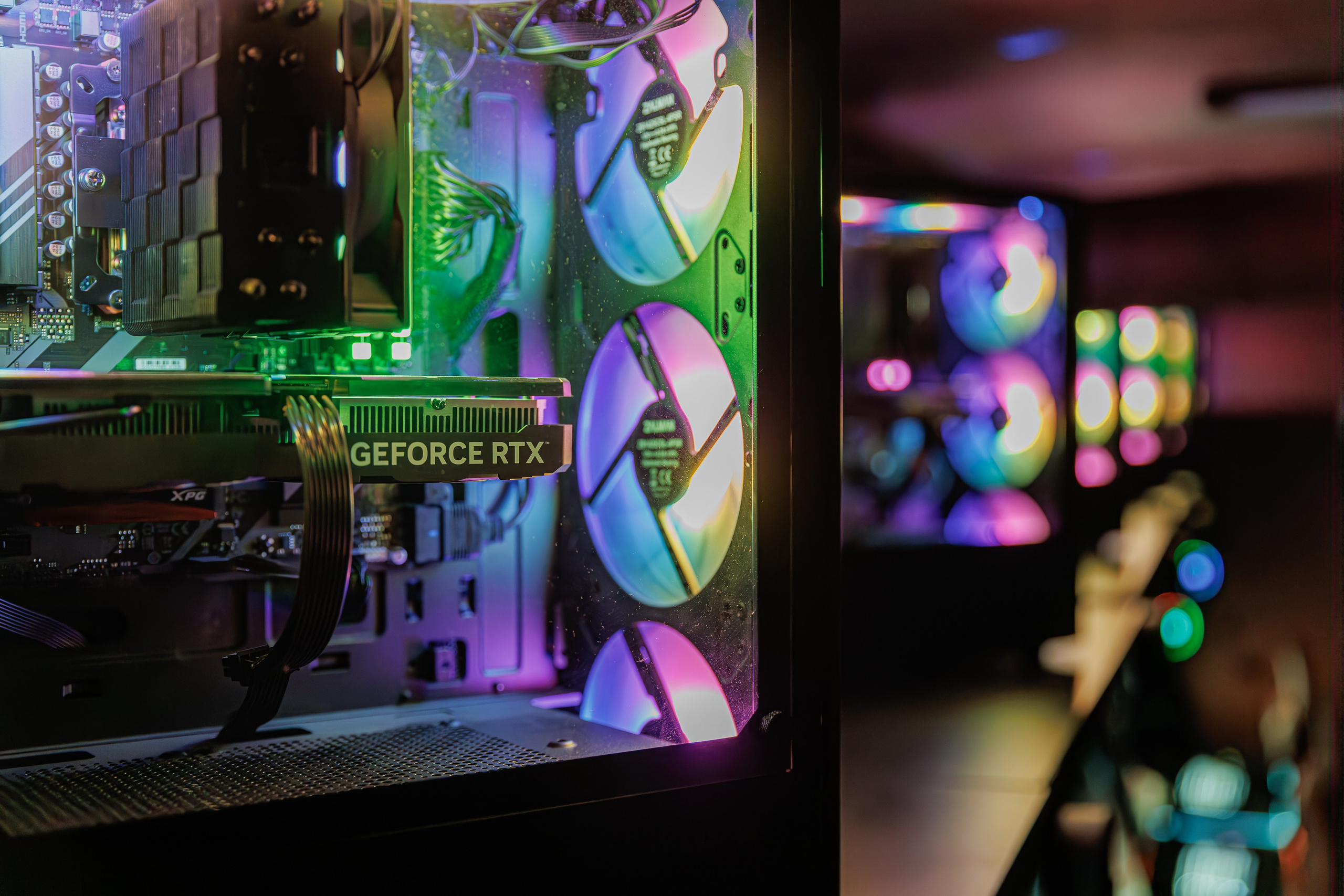 интерьерная съемка для компьютерного клуба в Анапе, системный блок компьютера