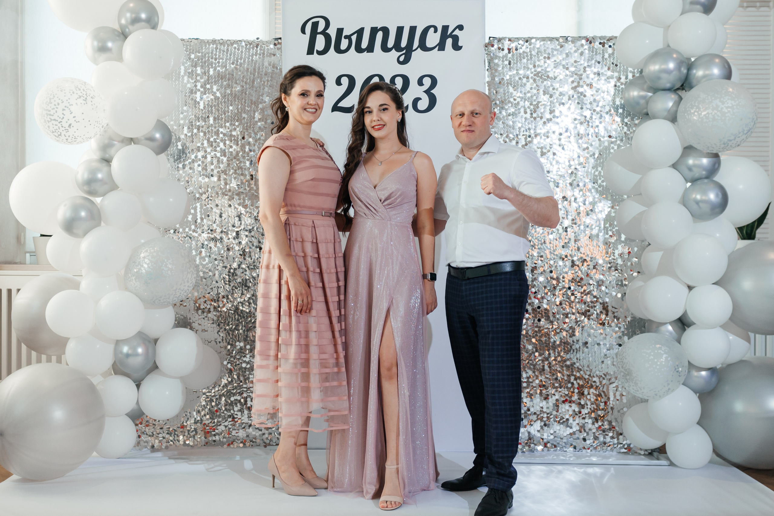 Выпускной 11 «А». Школа № 42. Свадебный фотограф в Краснодаре Николай Крауз