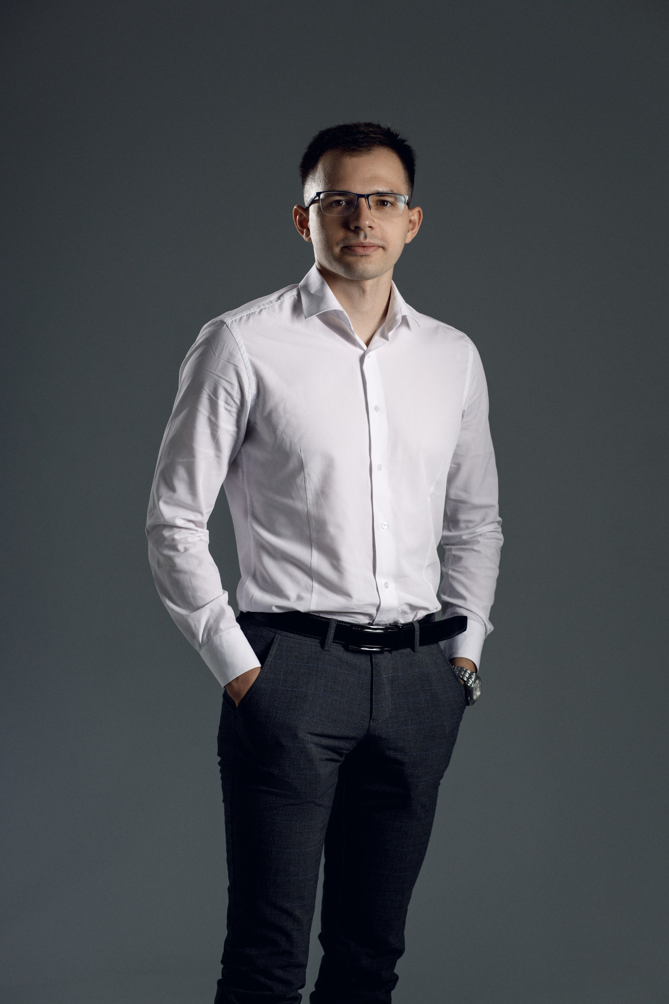 Имиджевые съемки для бизнеса. Fashion и контент-фотограф в Москве Антон Попелнуха