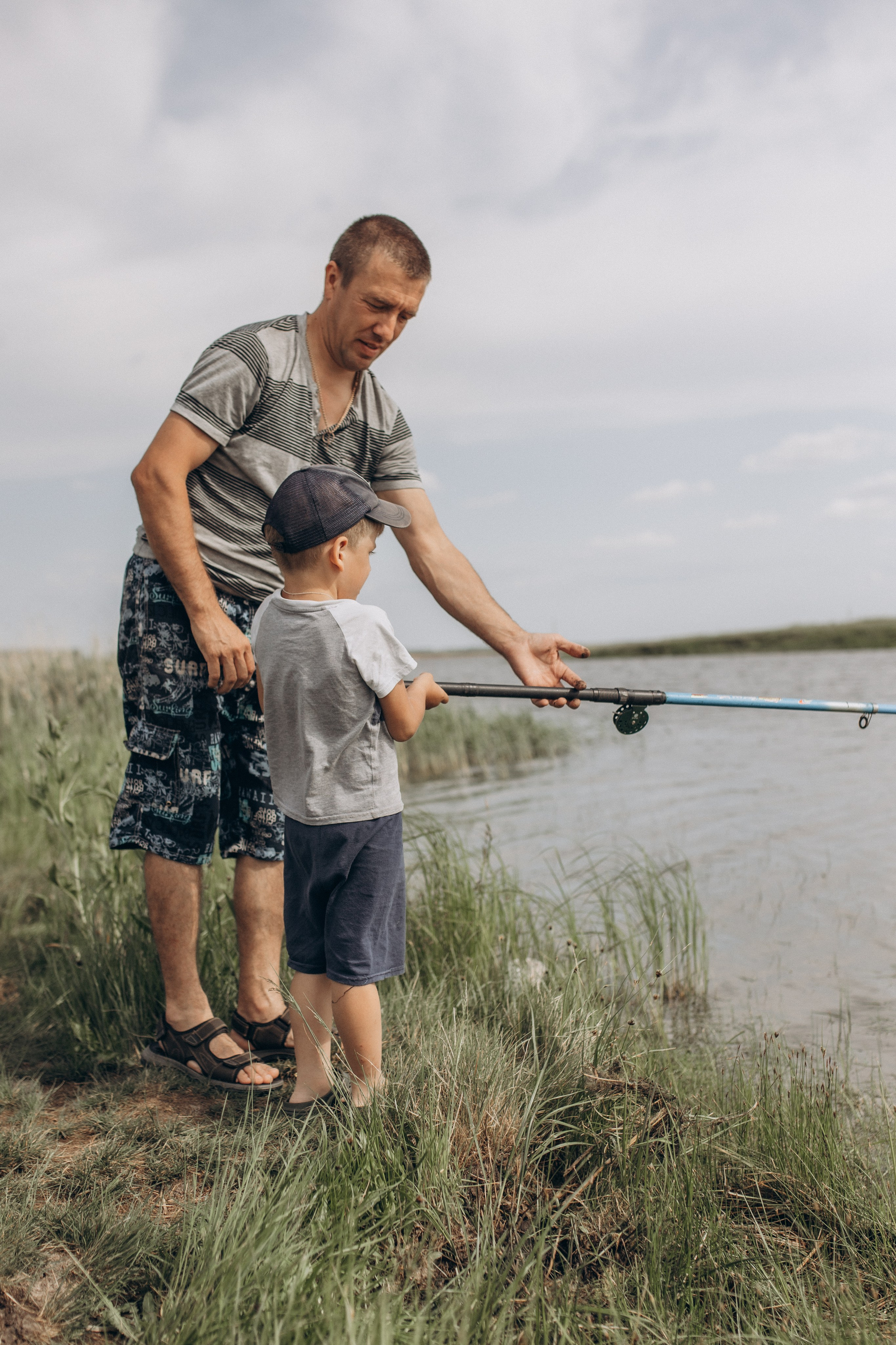 Семейная рыбалка. Семейный фотограф lifestyle в Новосибирске Елена Шпилевая