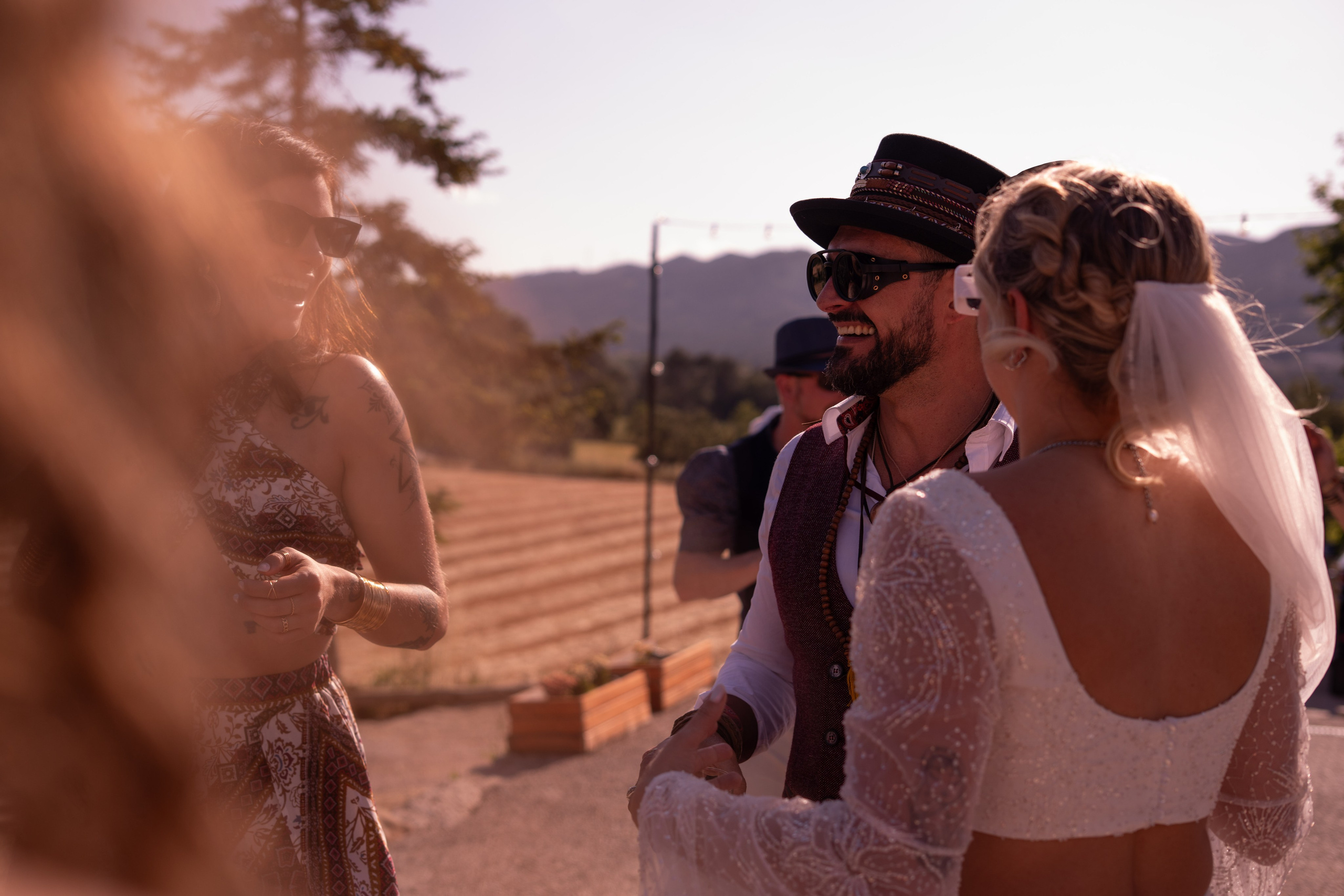 Stasy and Roberto. Wedding Photographer in Barcelona and Medellin