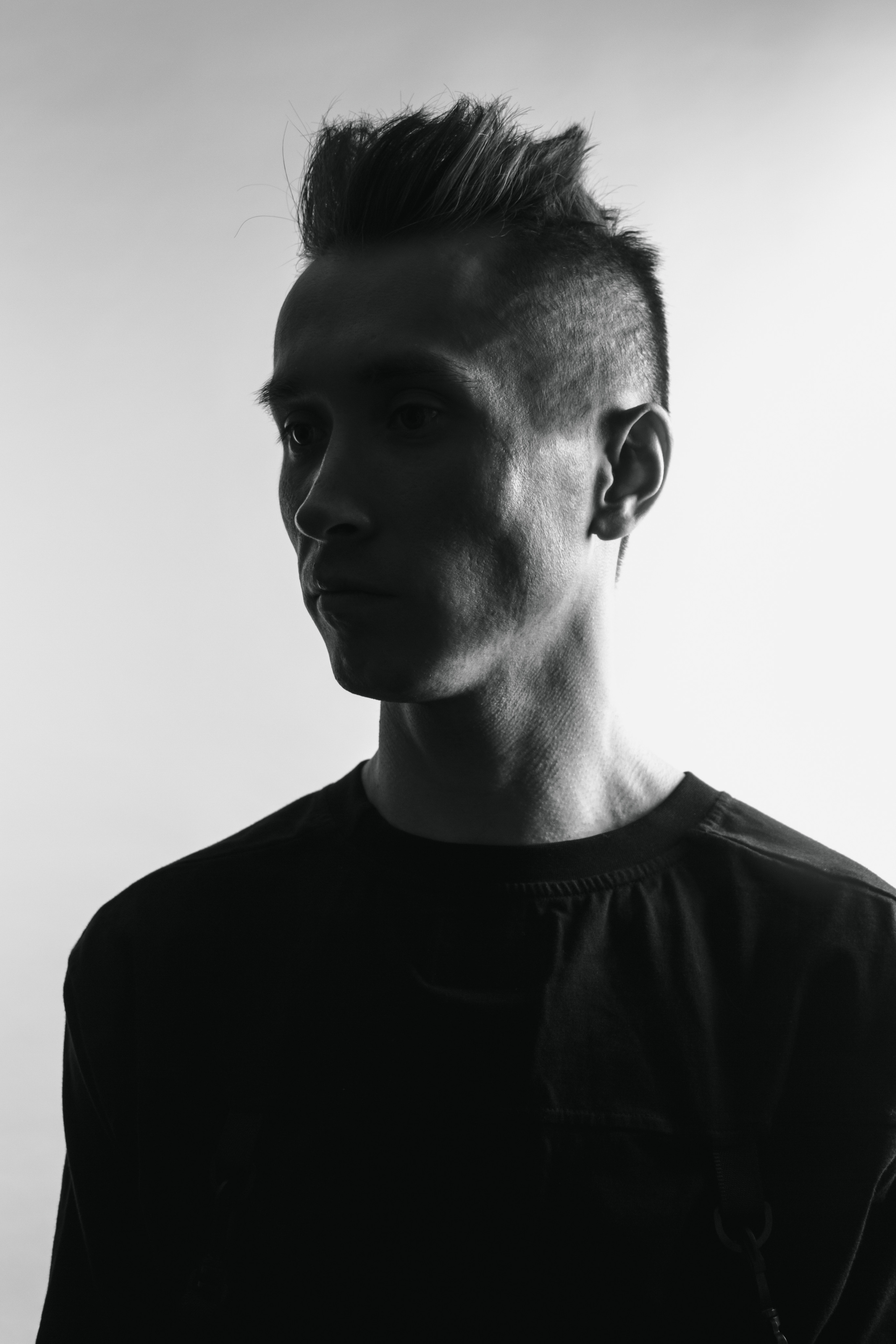 Володя. Главная