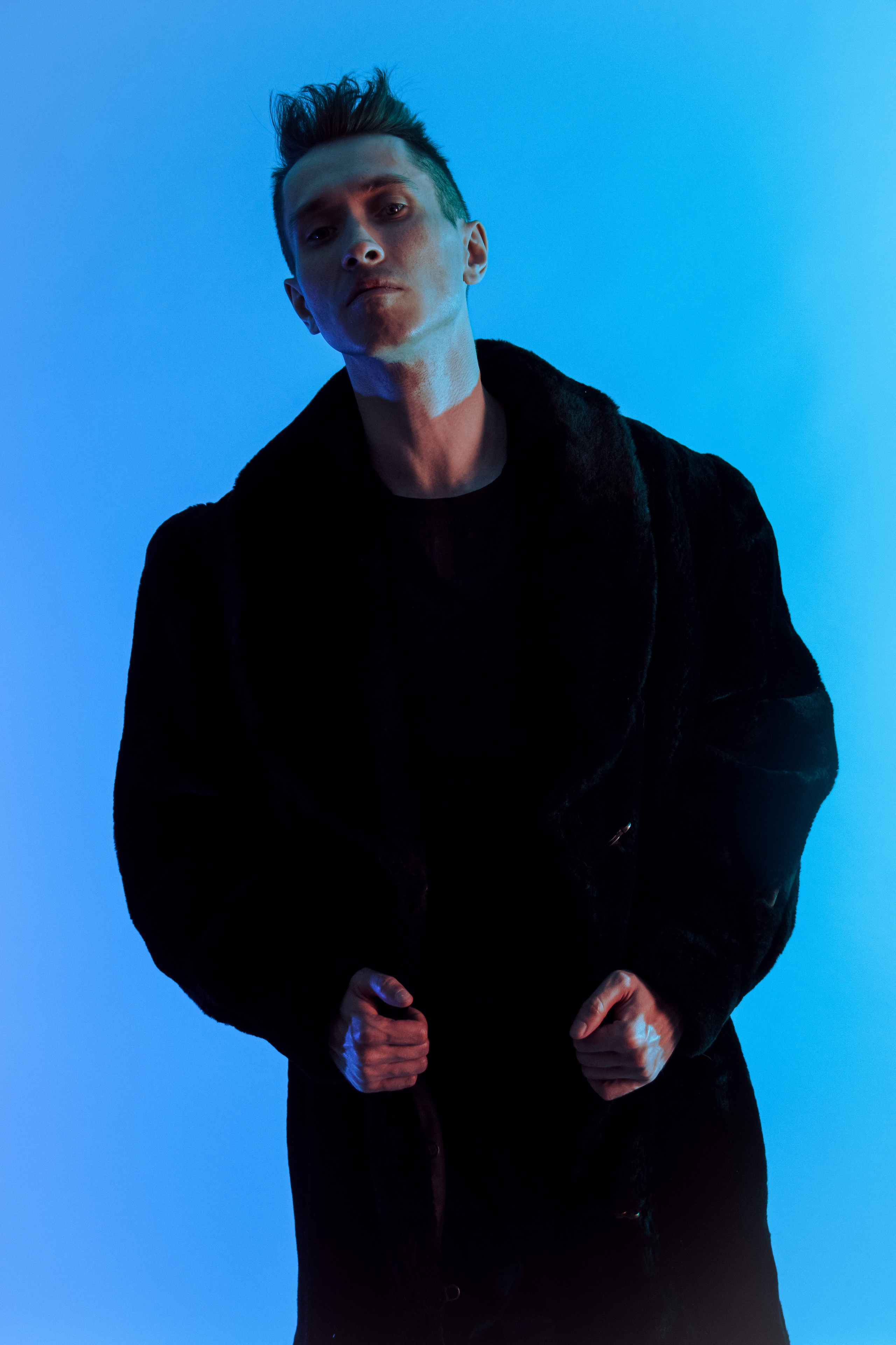 Володя. Главная