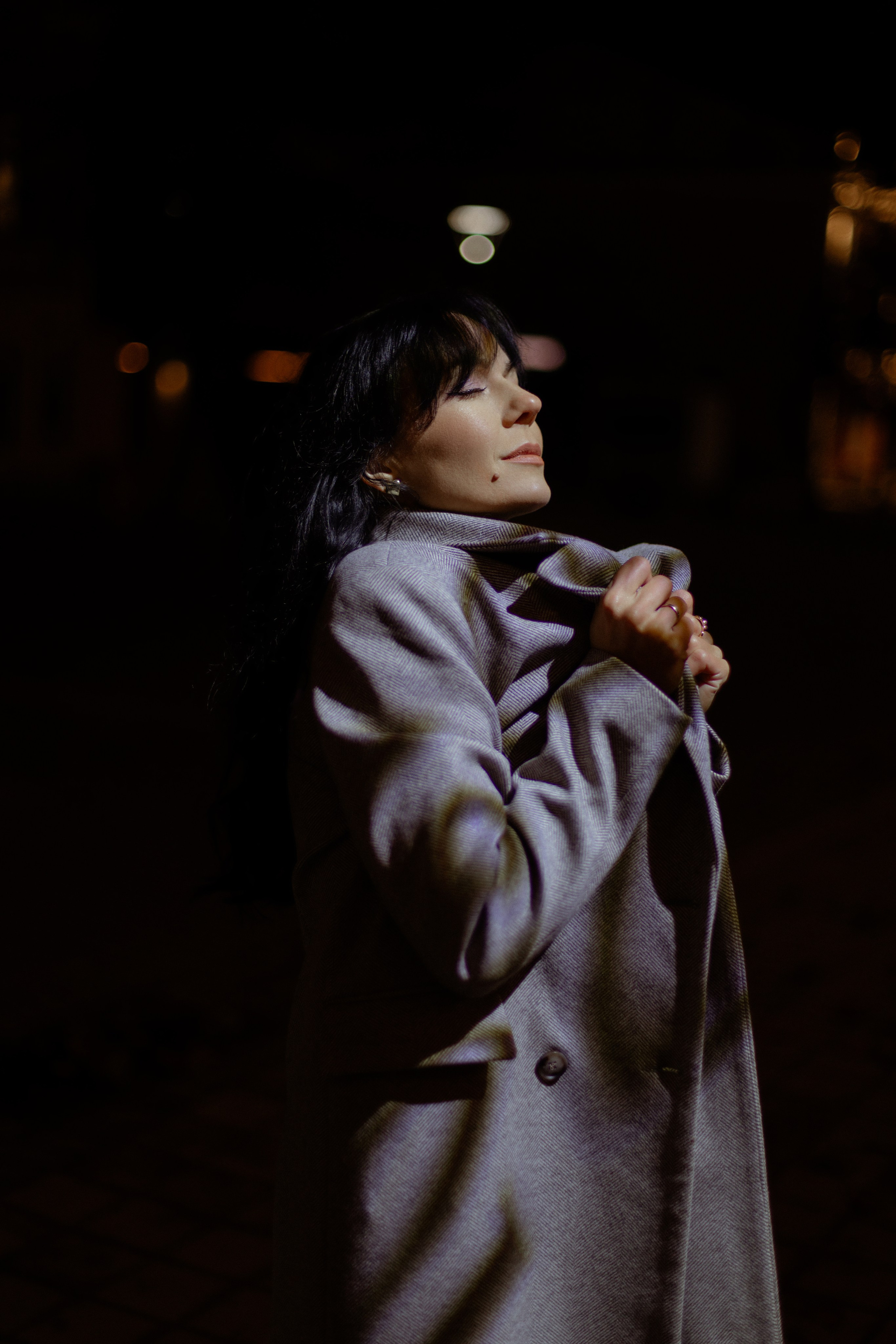 Светлана. Прогулка по ночному городу. Фотограф Мария Щеголькова. Чувственный женский портрет