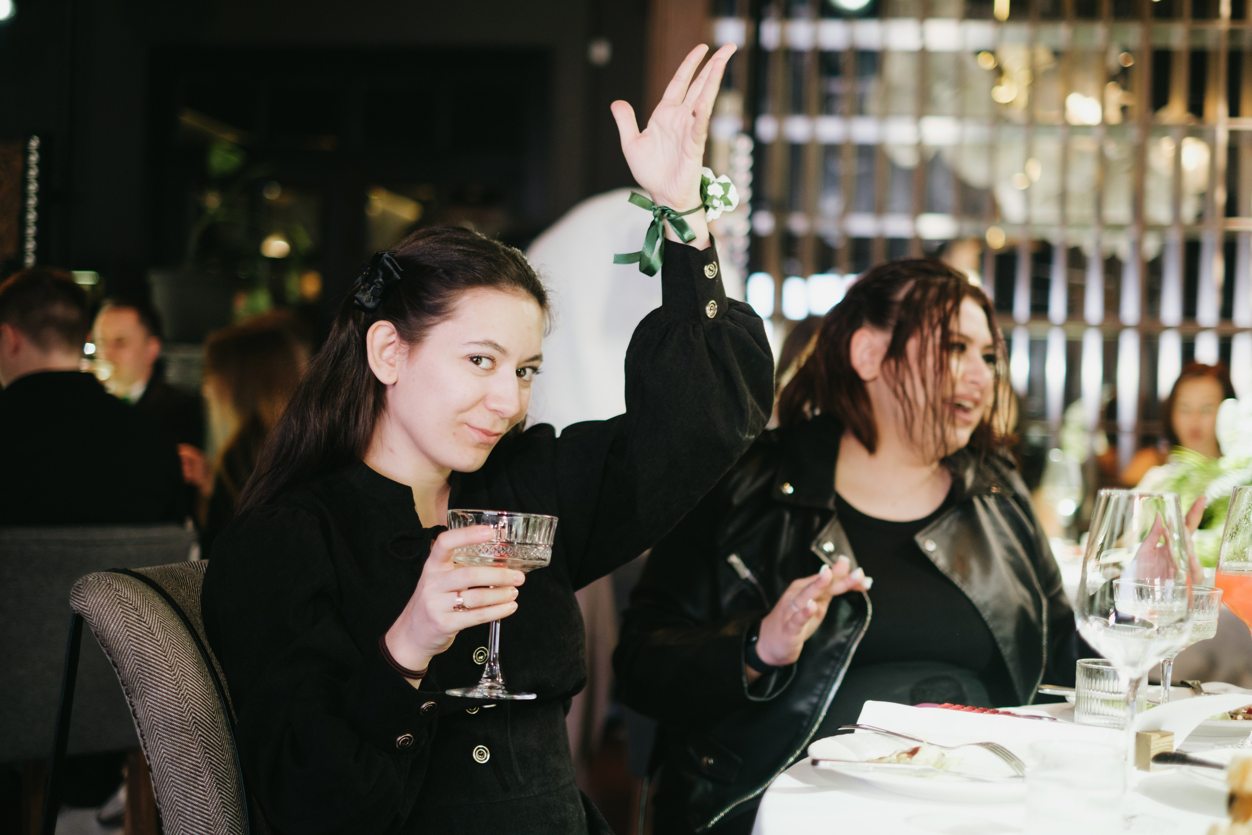 Корпоратив в Сириусу (Адлер) 10 лет компании. Свадебный фотограф Денис Ожигин в Краснодаре и крае. Эмоциональная и стильная съемка вашего дня