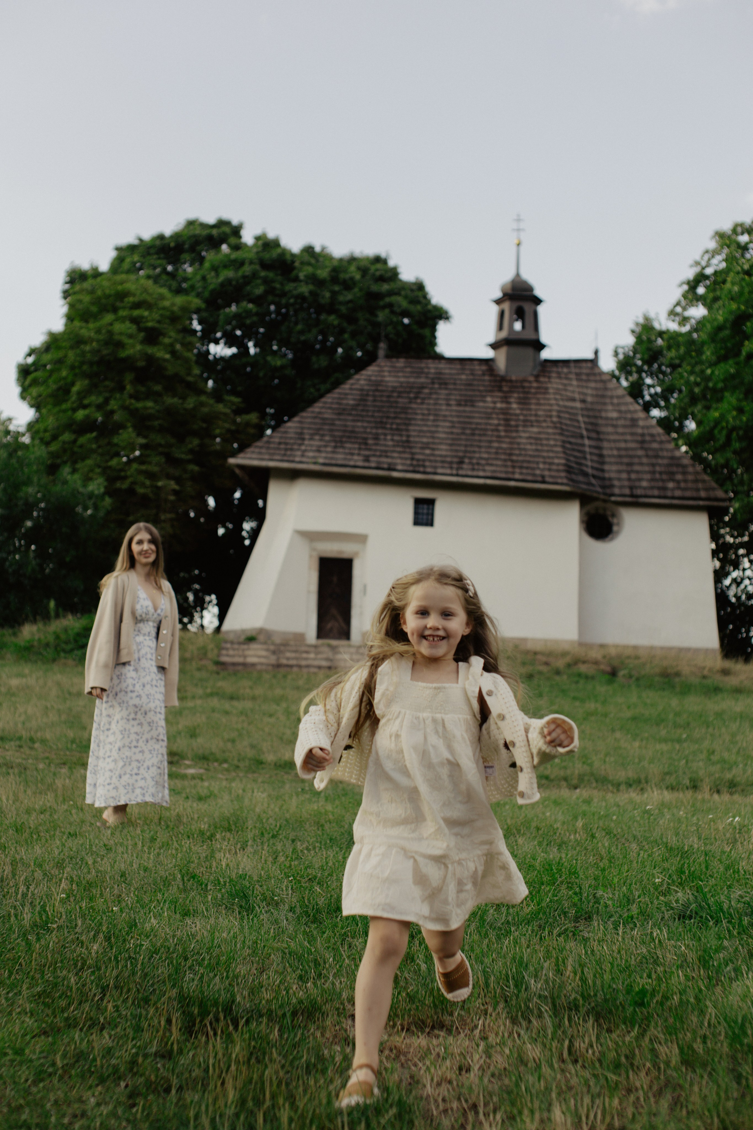 Daria and Eva. Photographer Lisbon|Portugal Nadiya Kharytonenko