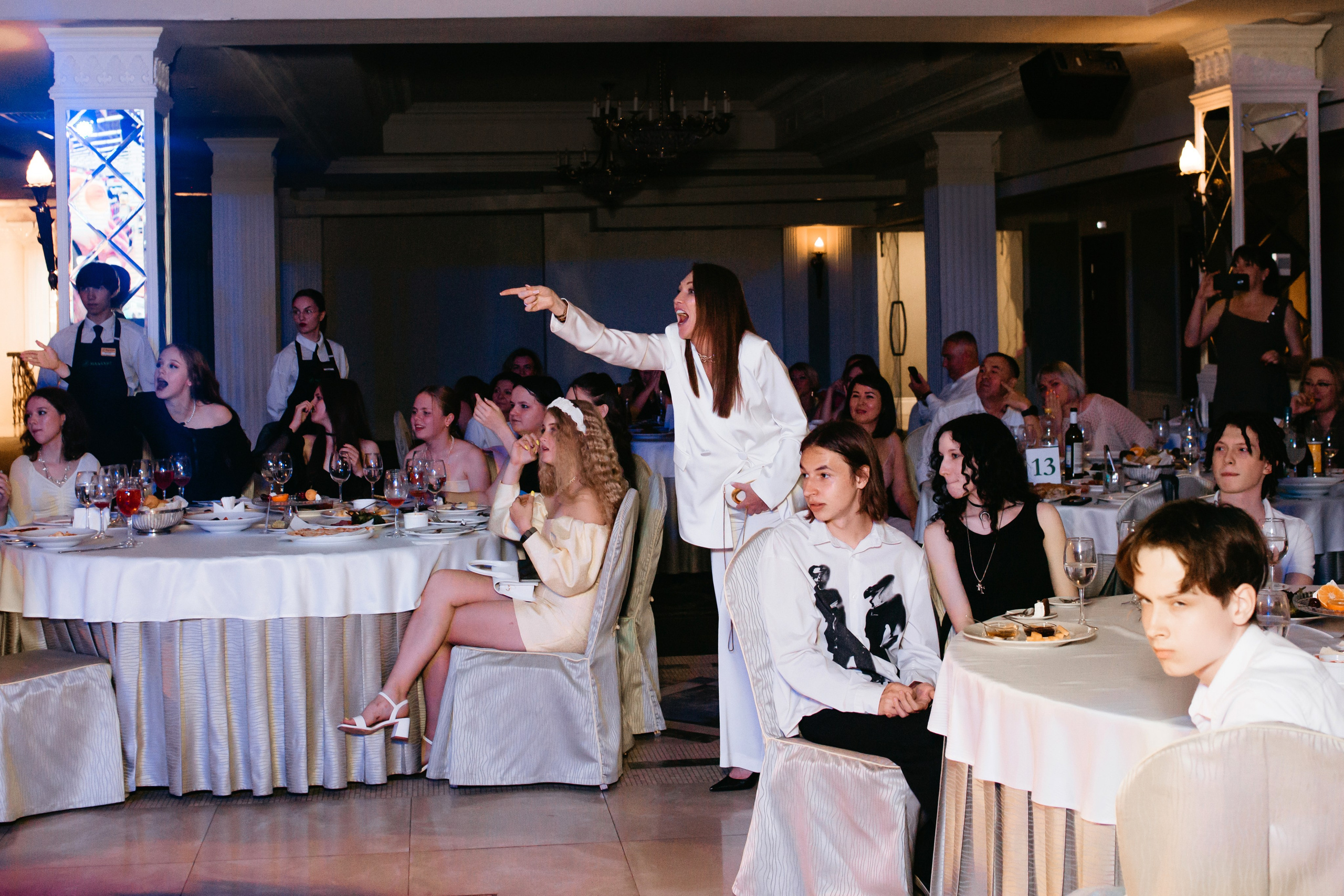 Выпускной 2025 (9класс) 124 школа. Фотограф в Челябинске Ополихина Анна