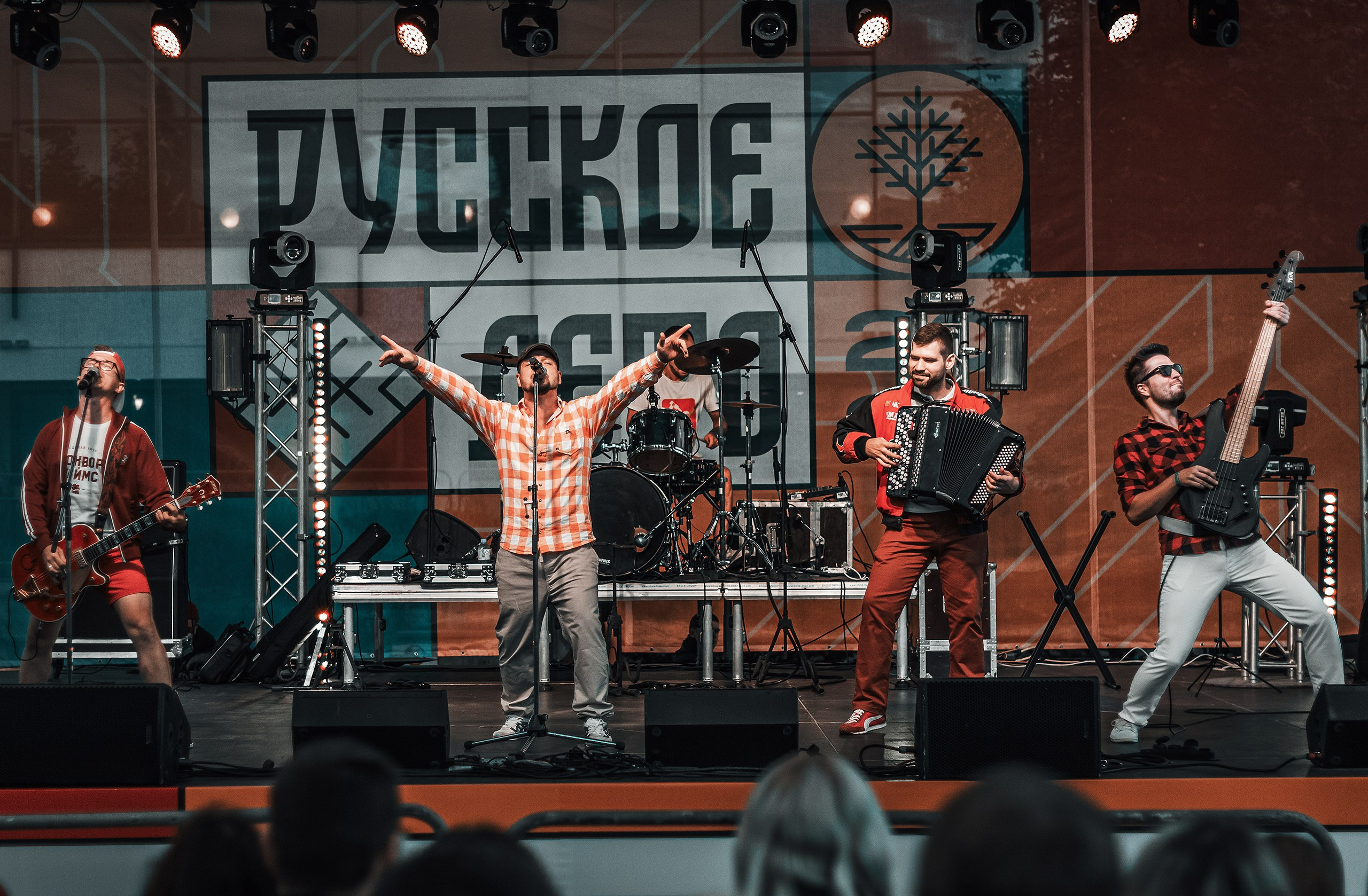 Стоимость репортажной фотосъемки в Воронеже. Свадебный и репортажный фотограф в Воронеже Роман Янко