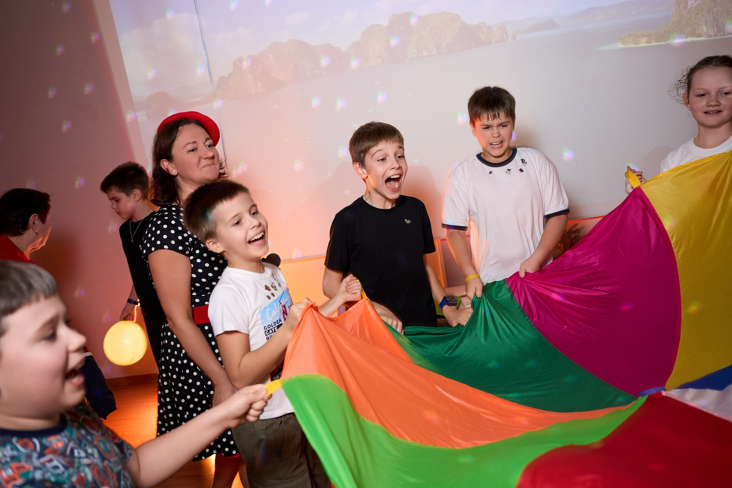 Фотограф на детский праздник | Волшебные снимки без лишней постановки