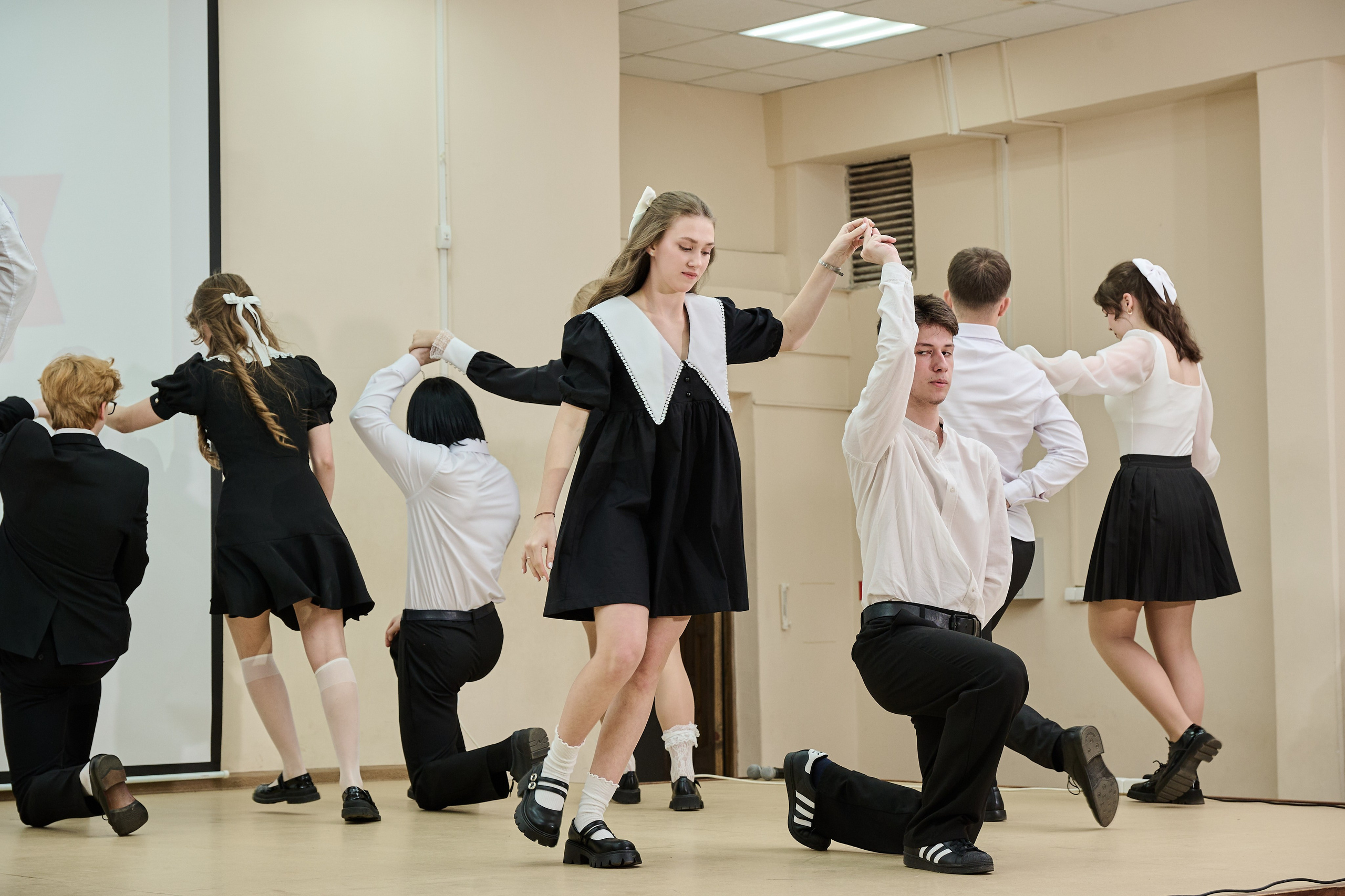 Выпускные и праздники. Выпускные альбомы. Предметная и контент съёмка. Фотостудия Klass