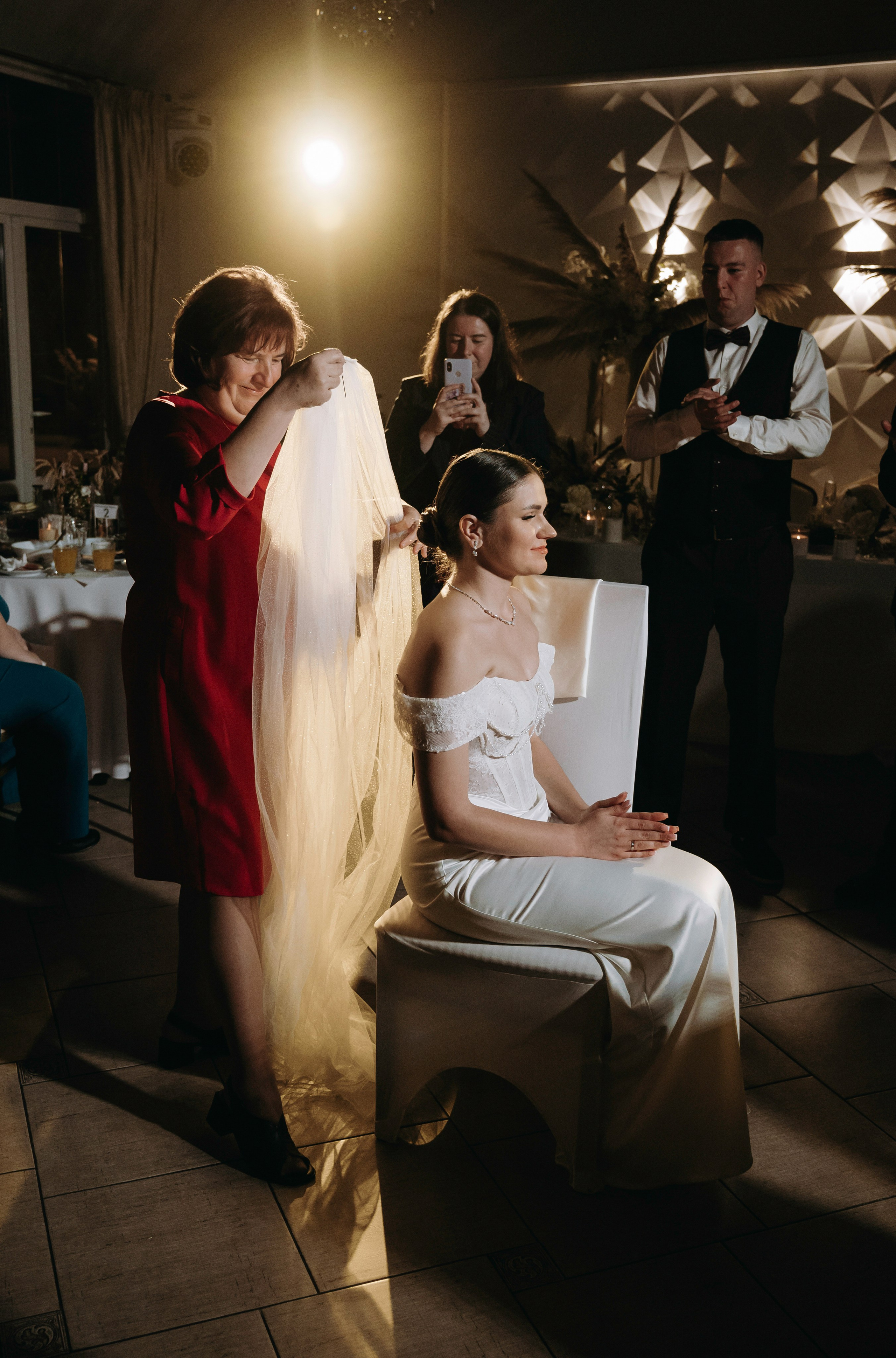 Живи, пока живется, пока бушует кровь. Свадебный фотограф в Минске Вадим Бурчик