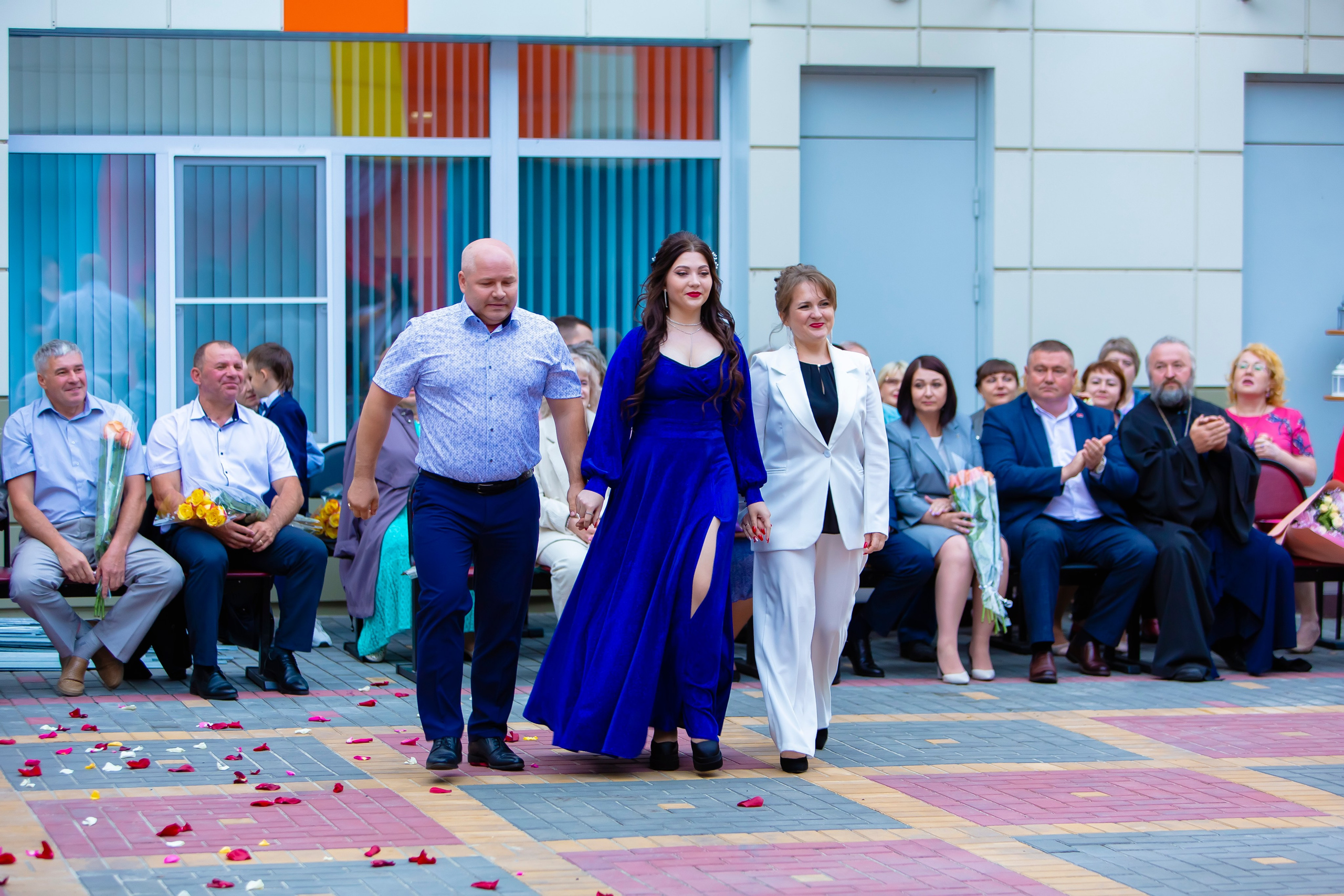 Выпускной вечер. Профессиональная съёмка и монтаж фото&видео в Курске и области