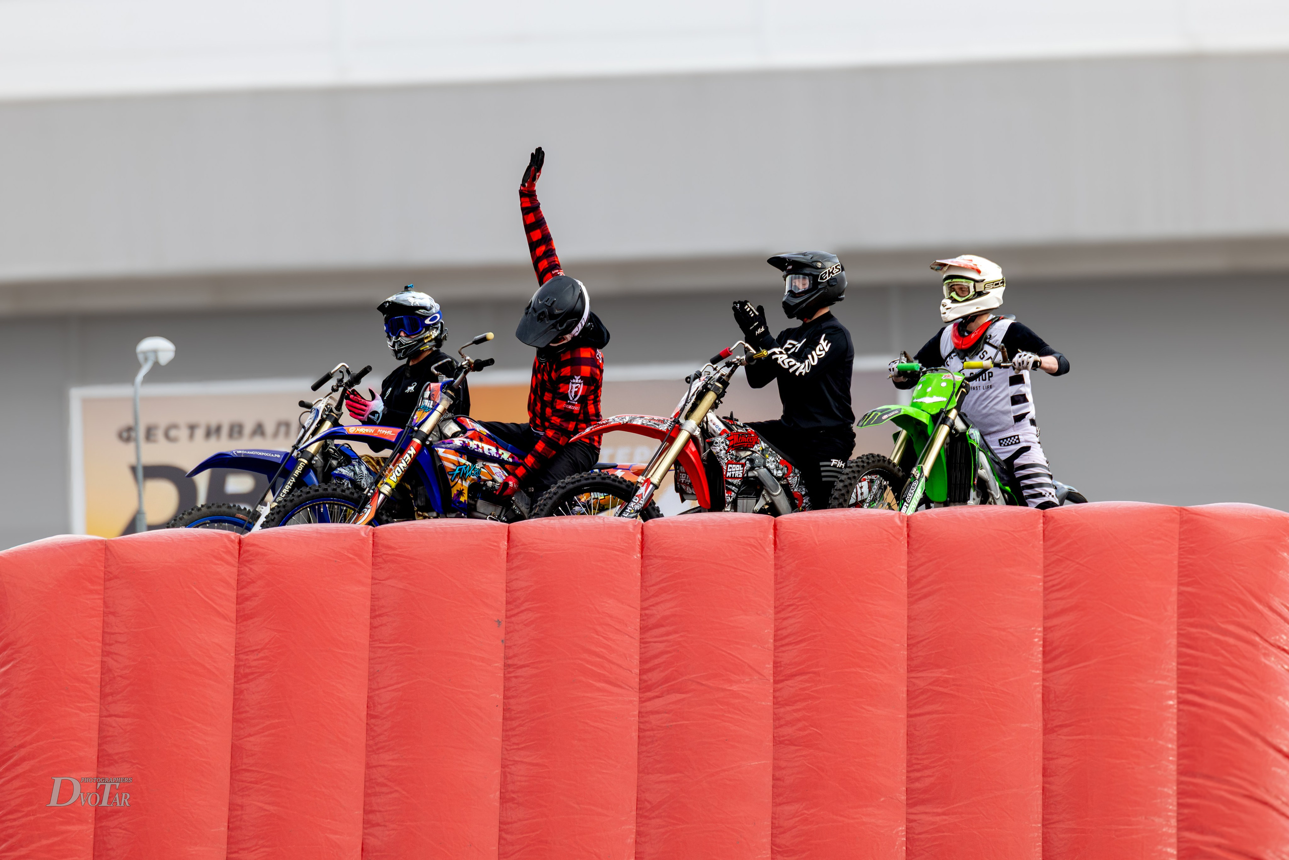 МотоВесна 05.04.25. Репортажная, студийная, свадебная, автоспорт, коммерческая, фотосессия: Фотографы Николай и Елена DvoTar