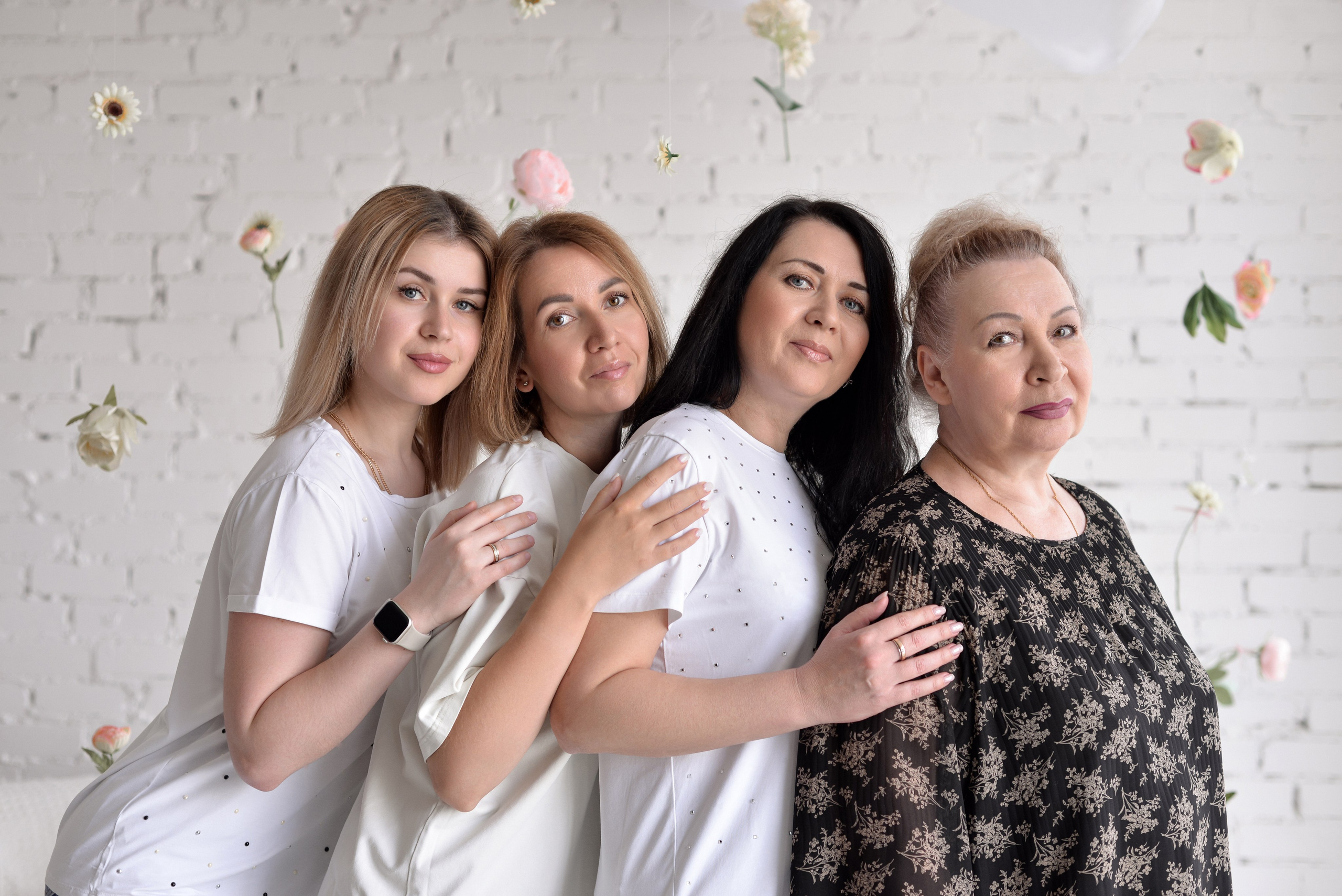 3 поколения прекрасных дам. Семейный и свадебный фотограф Галина Абакумова, фотосессии в Белгороде