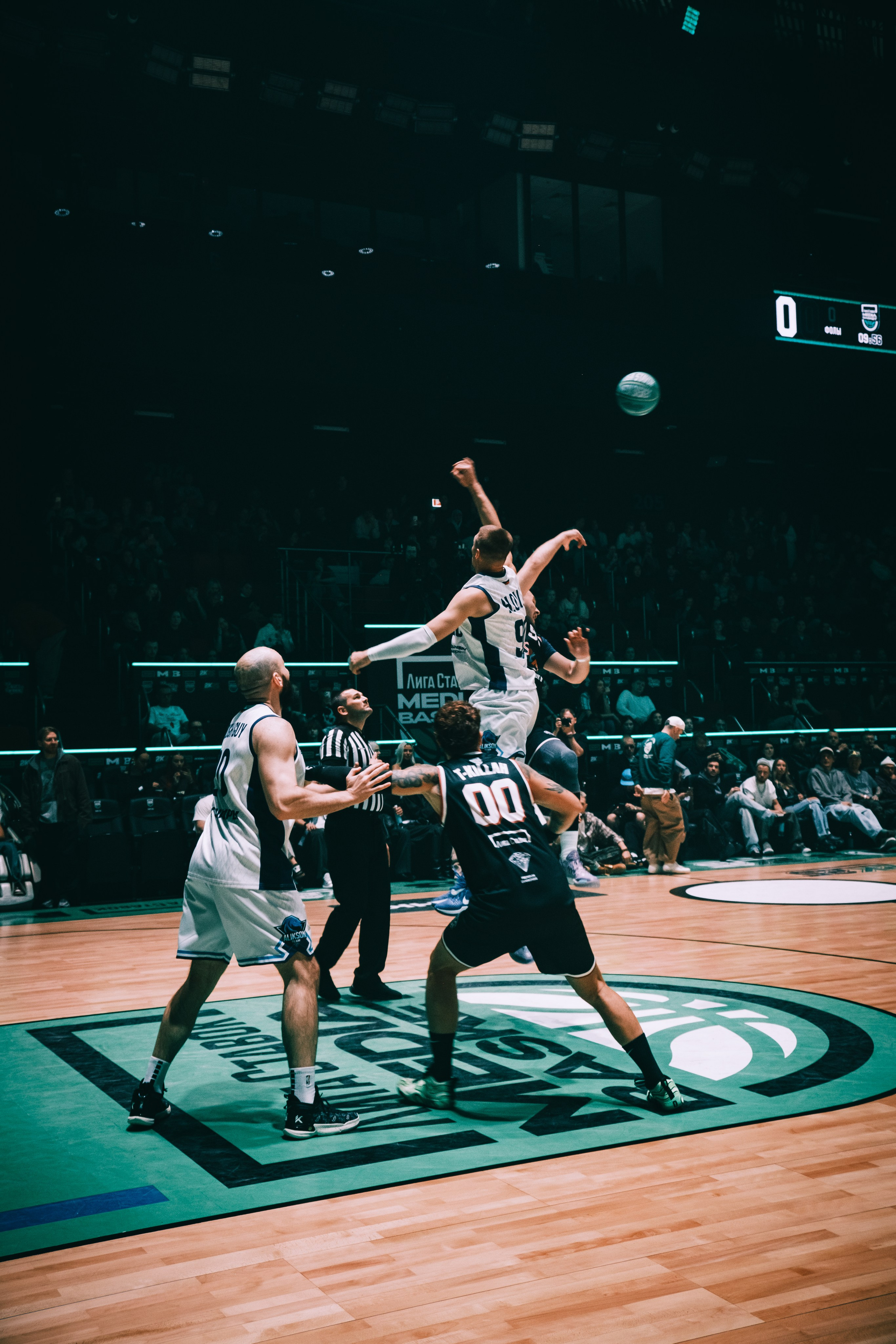 Sport. Photographer in Moscow with a night vibe of photos