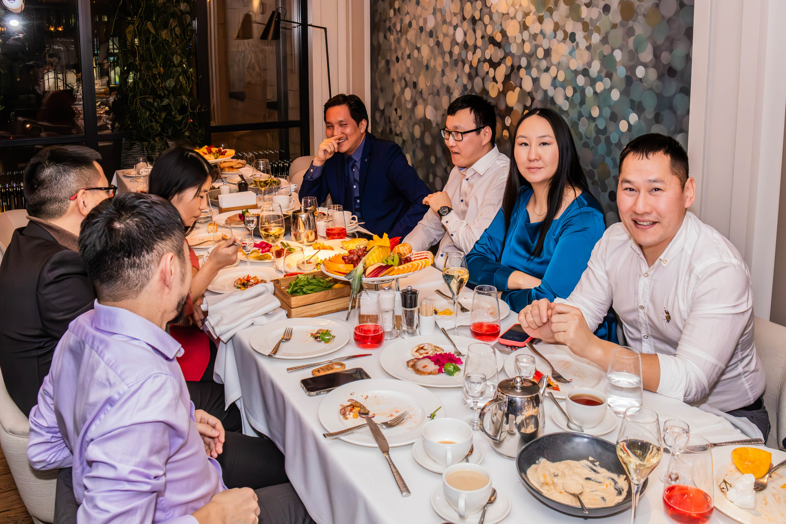 Съёмка в ресторане на День рождения для Булата. Семейный и свадебный фотограф в Москве и Домодедово Анна Авилочкина