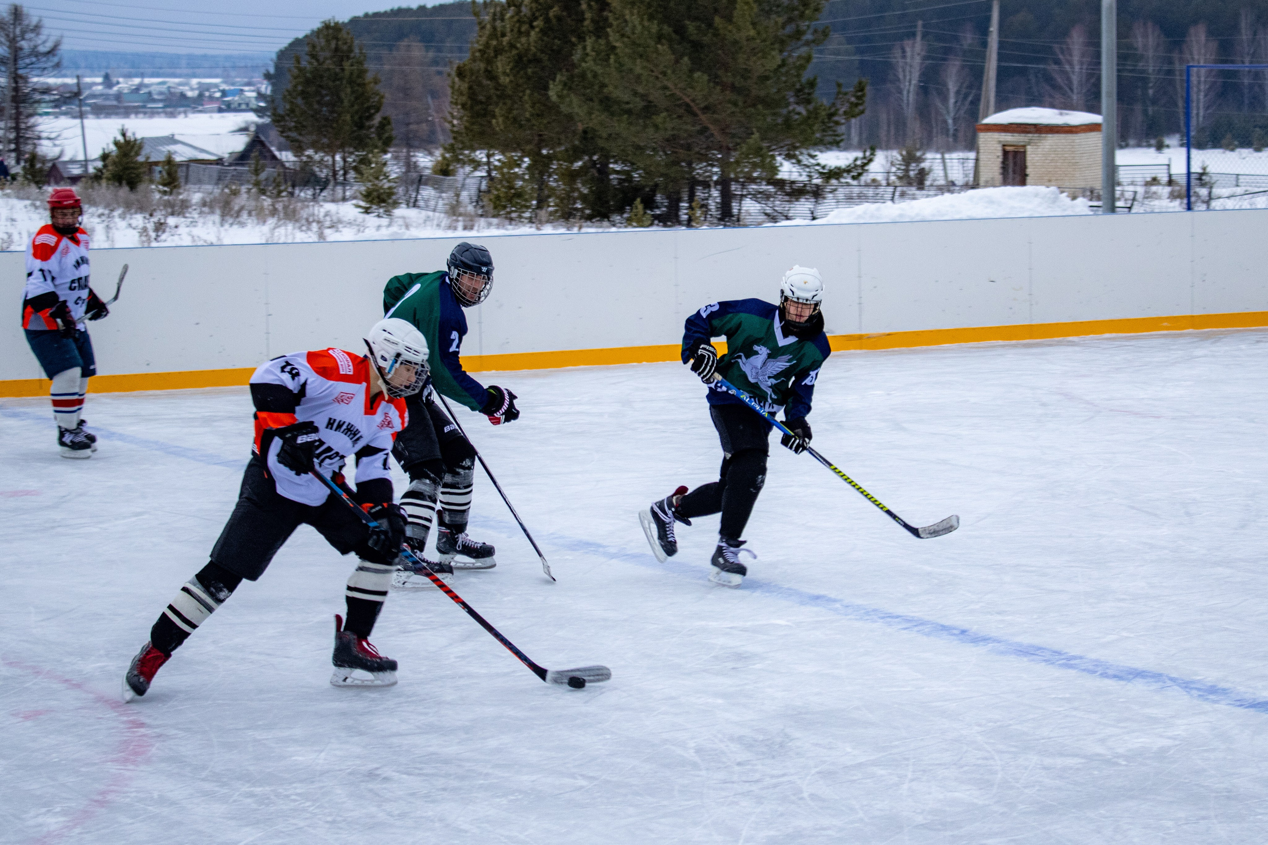 Хоккей г.п Атиг-г.Нижние Серги