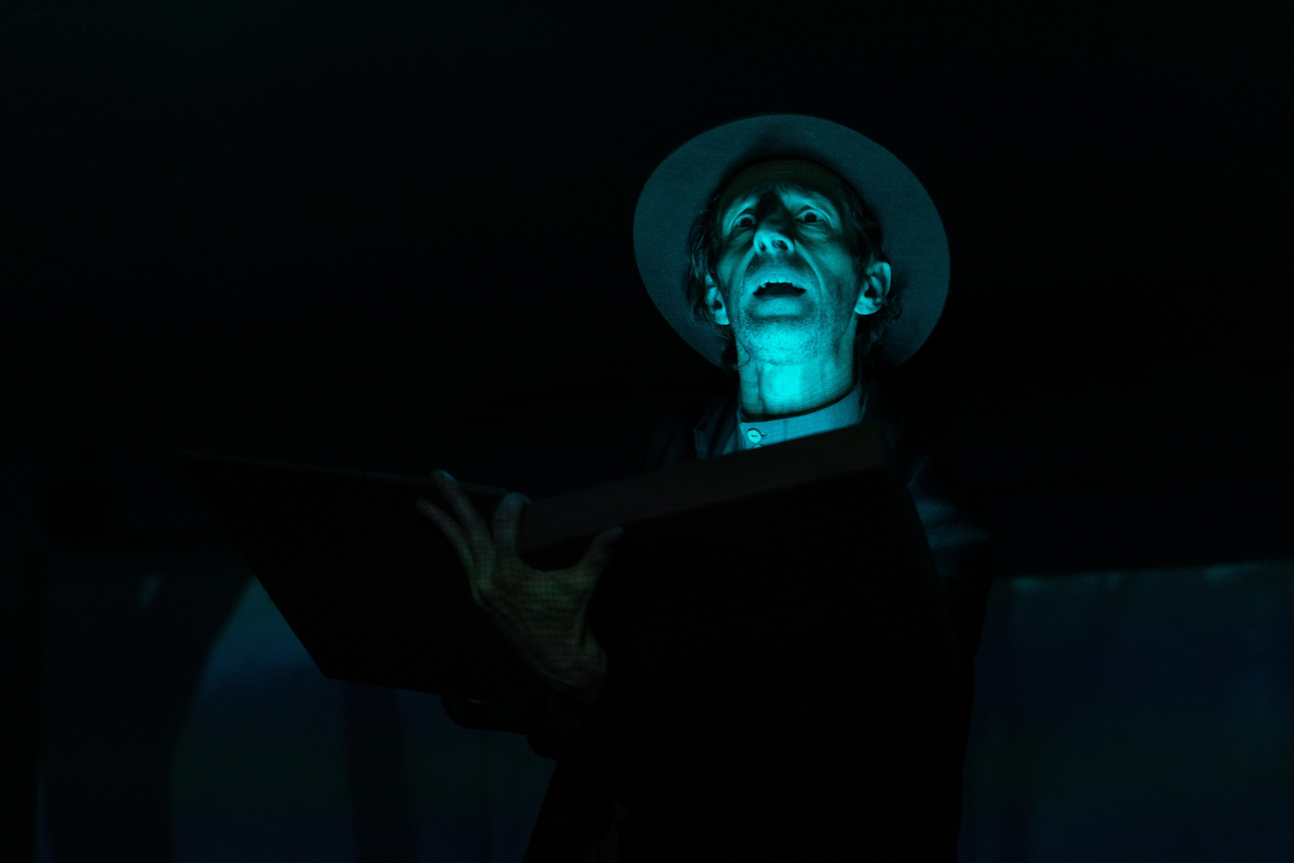 Спектакль «Пиросмани». Фотограф Павел Шальнев