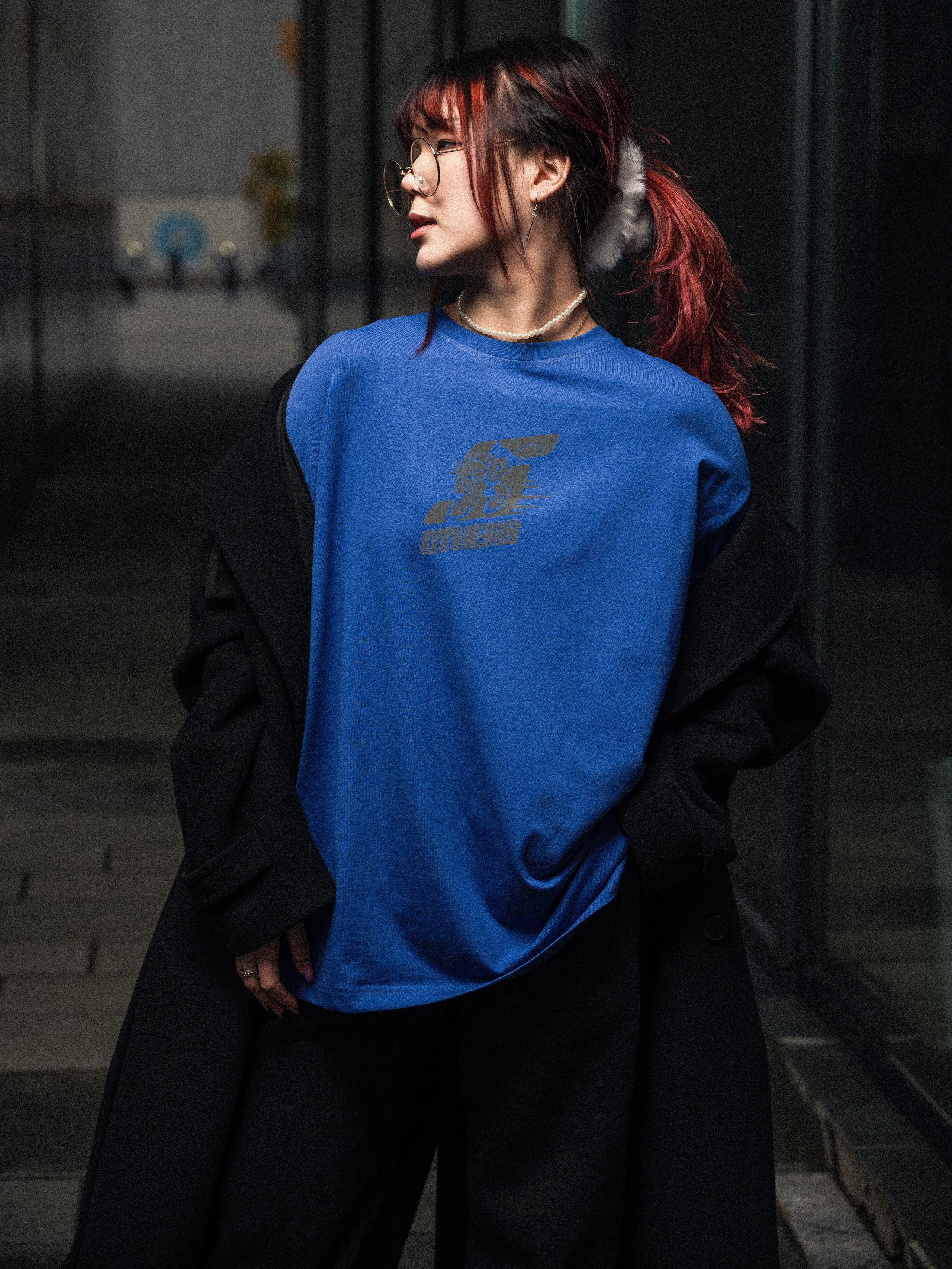 Женский портрет блогера MONIPULA для бренда OTHERS в Москве - фотограф Иван Саяпин